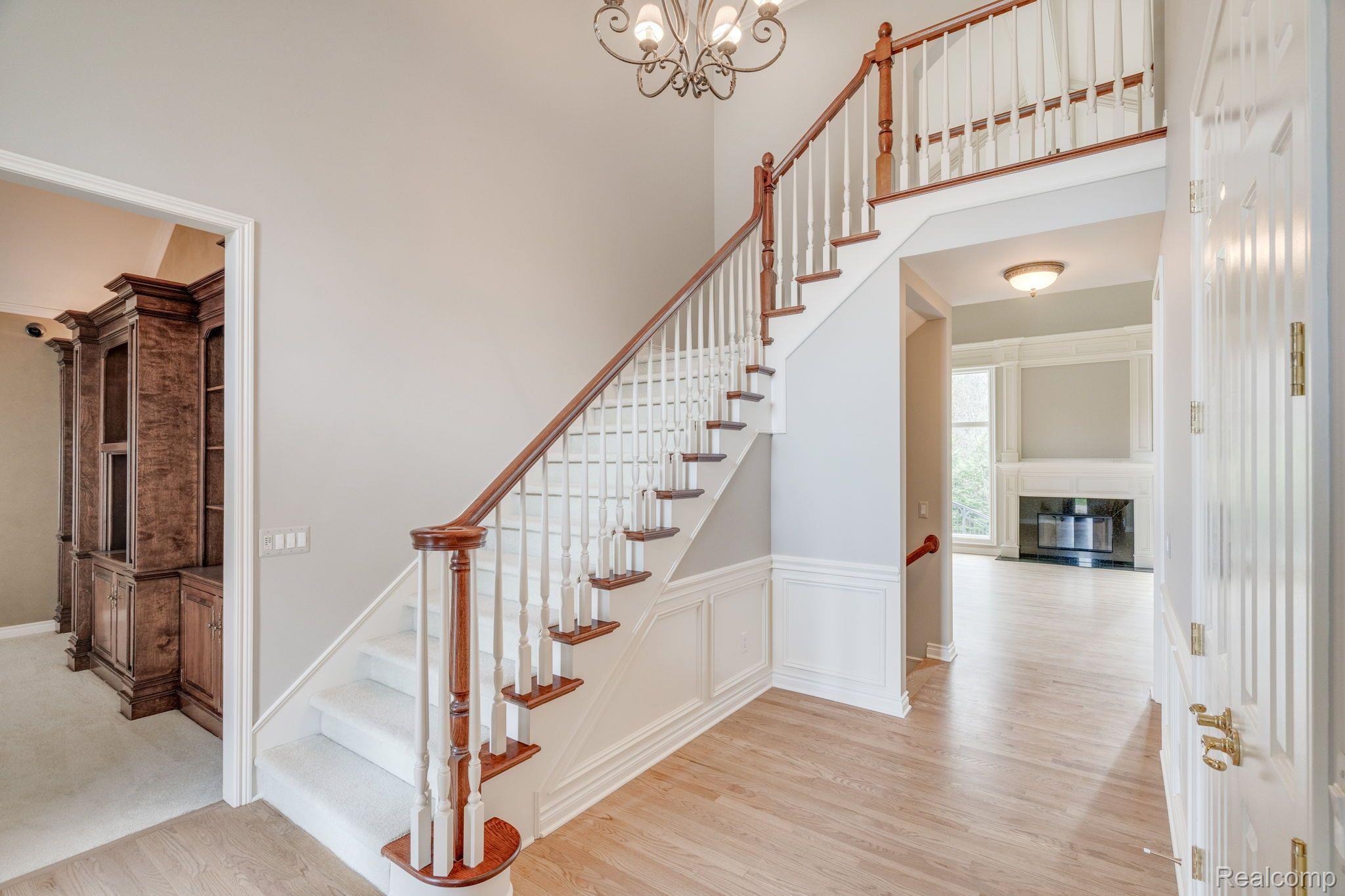 5162 Newport Court