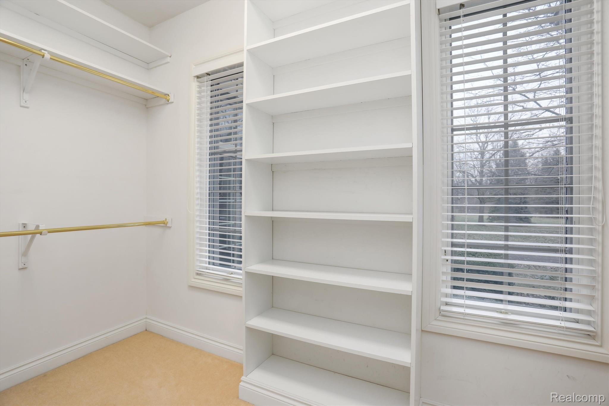 1401 E Silverbell Road