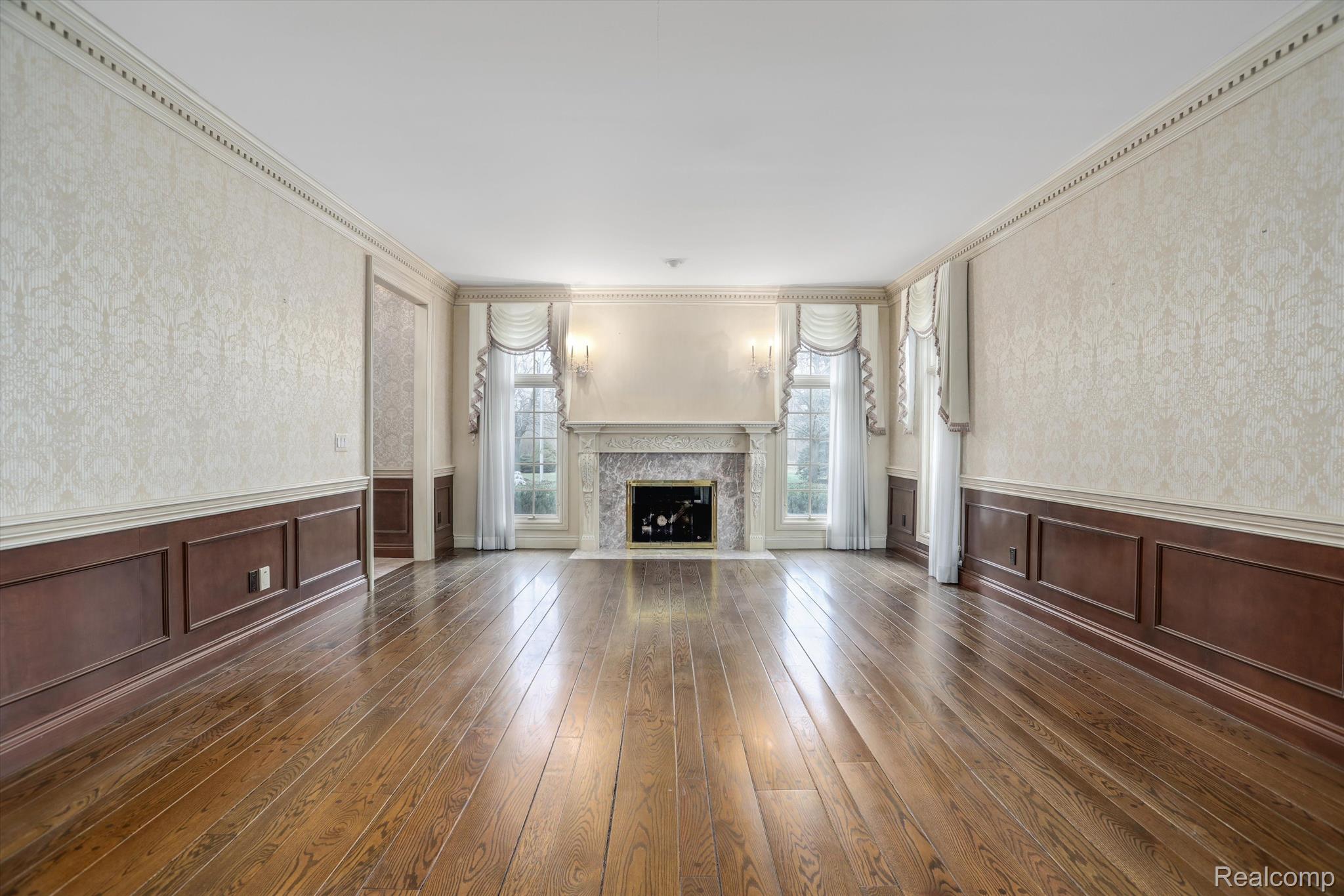 1401 E Silverbell Road