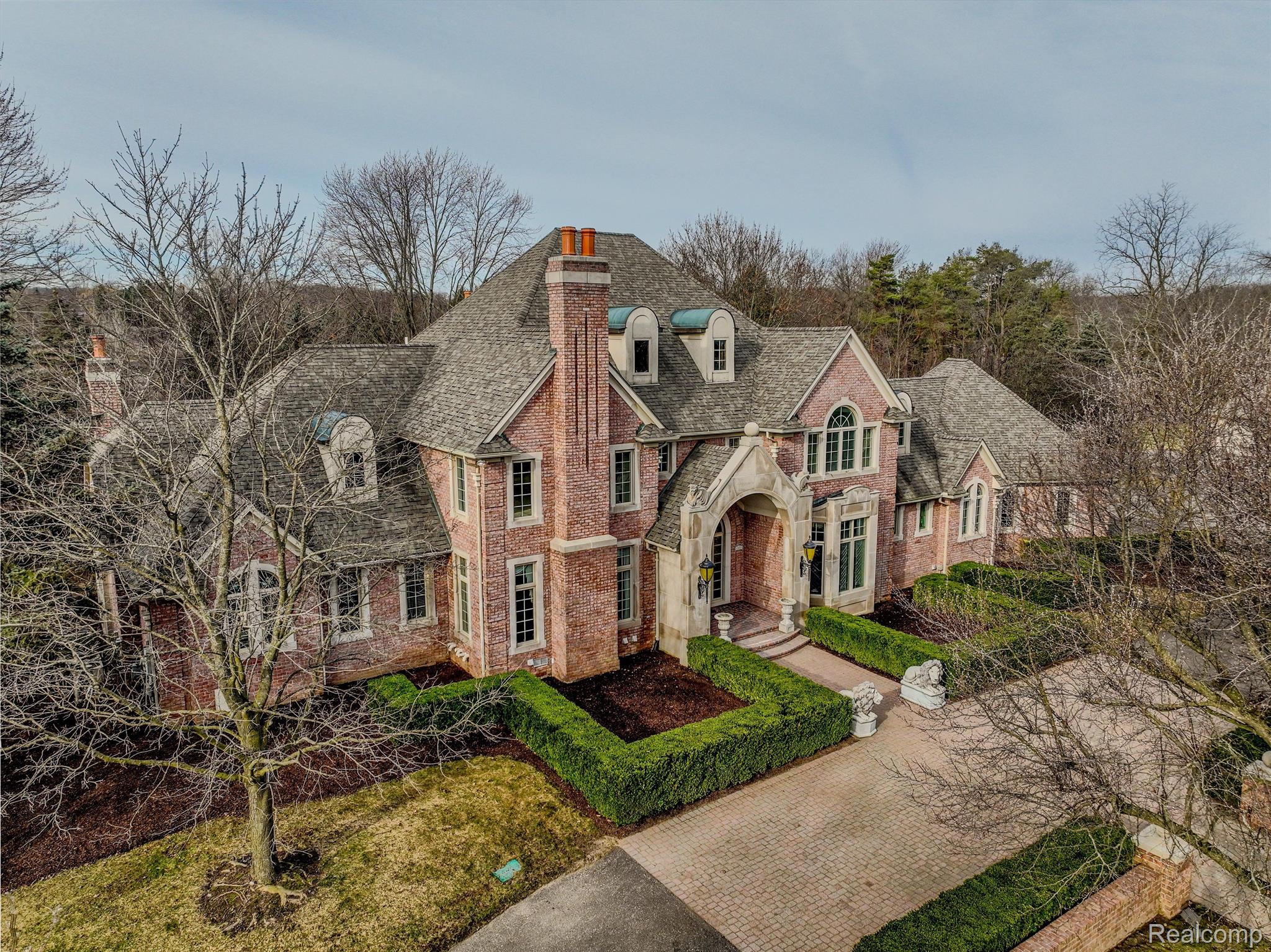 1401 E Silverbell Road