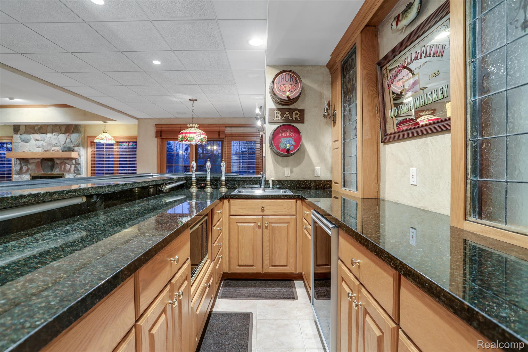 1401 E Silverbell Road