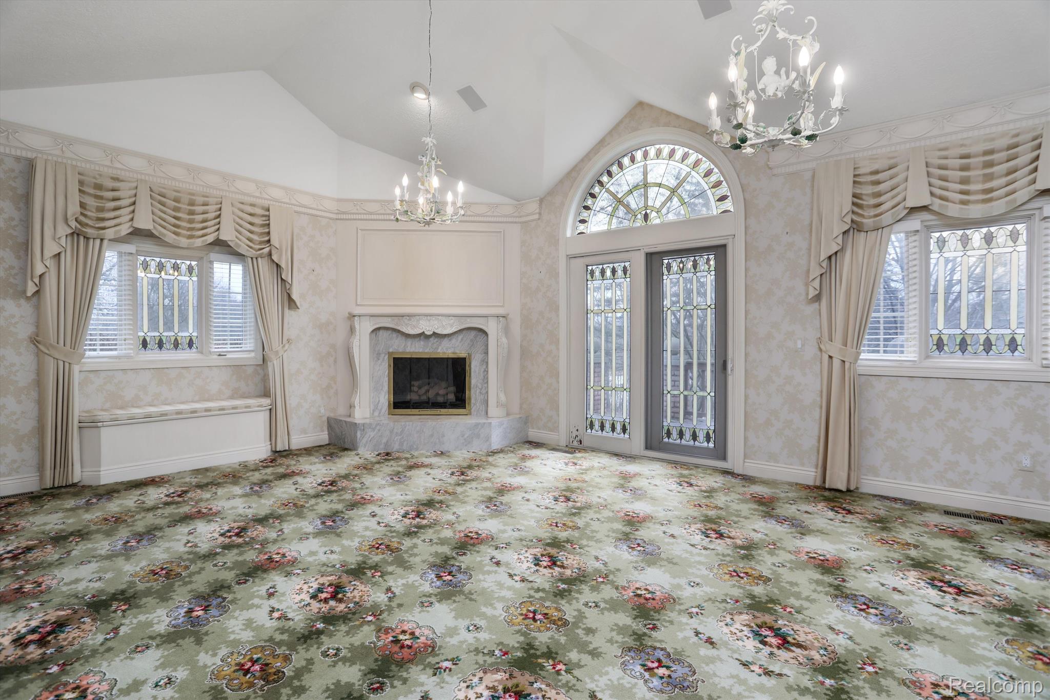 1401 E Silverbell Road