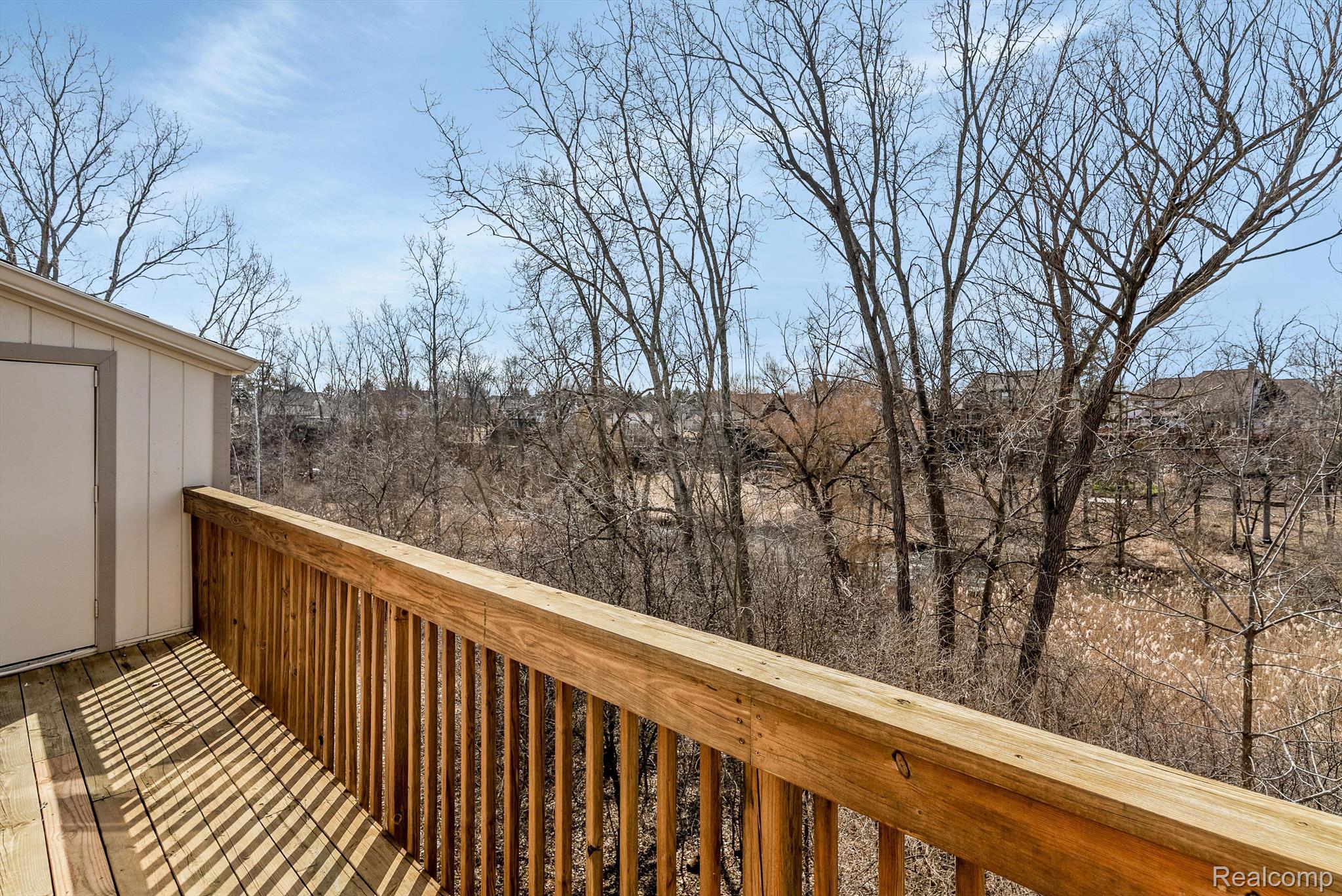 1693 Riverside Drive 5