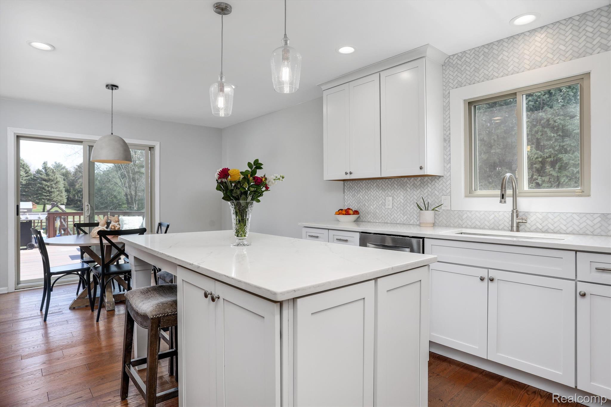1095 Bembridge Drive