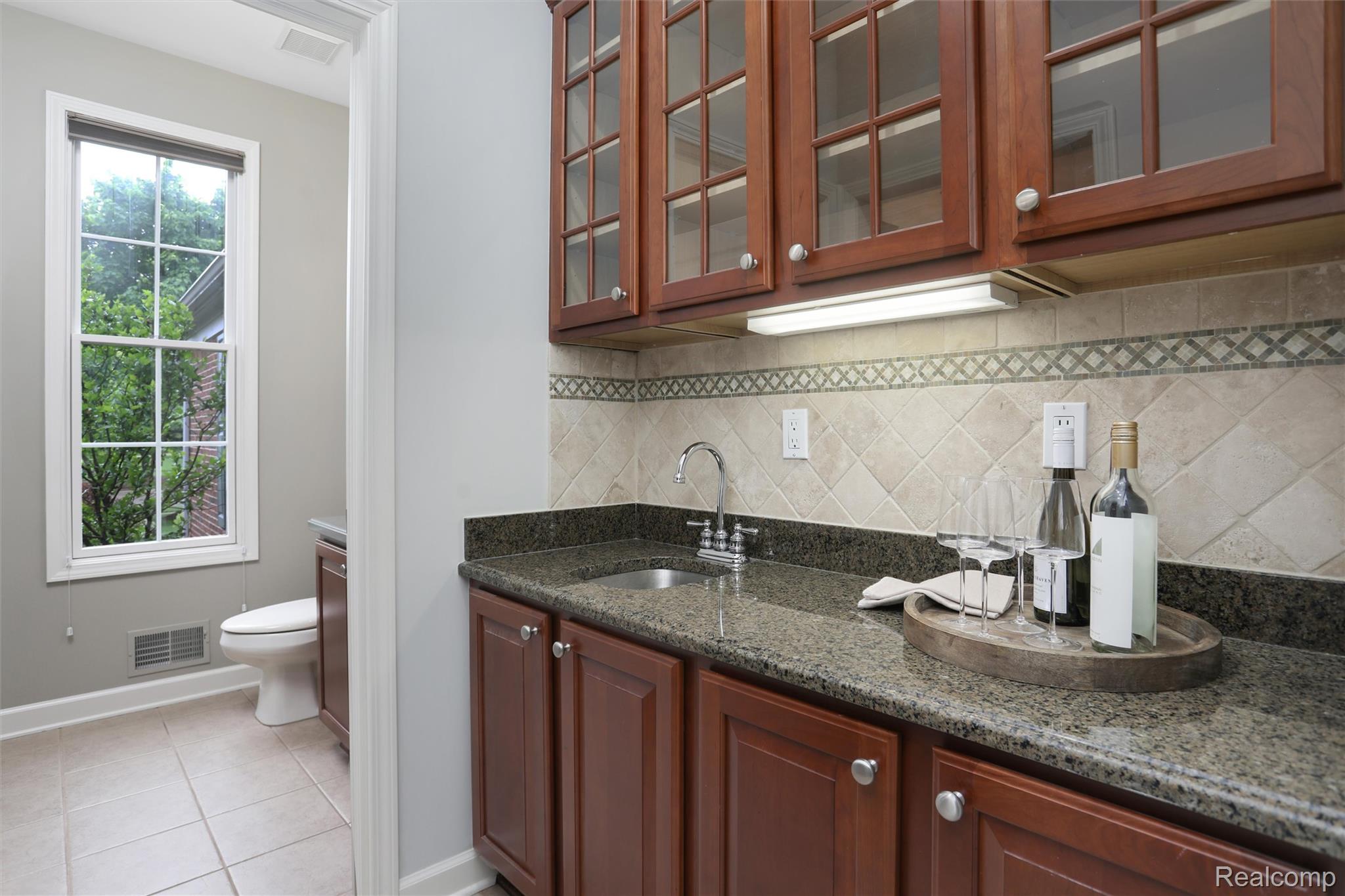 5687 Stonehaven Blvd