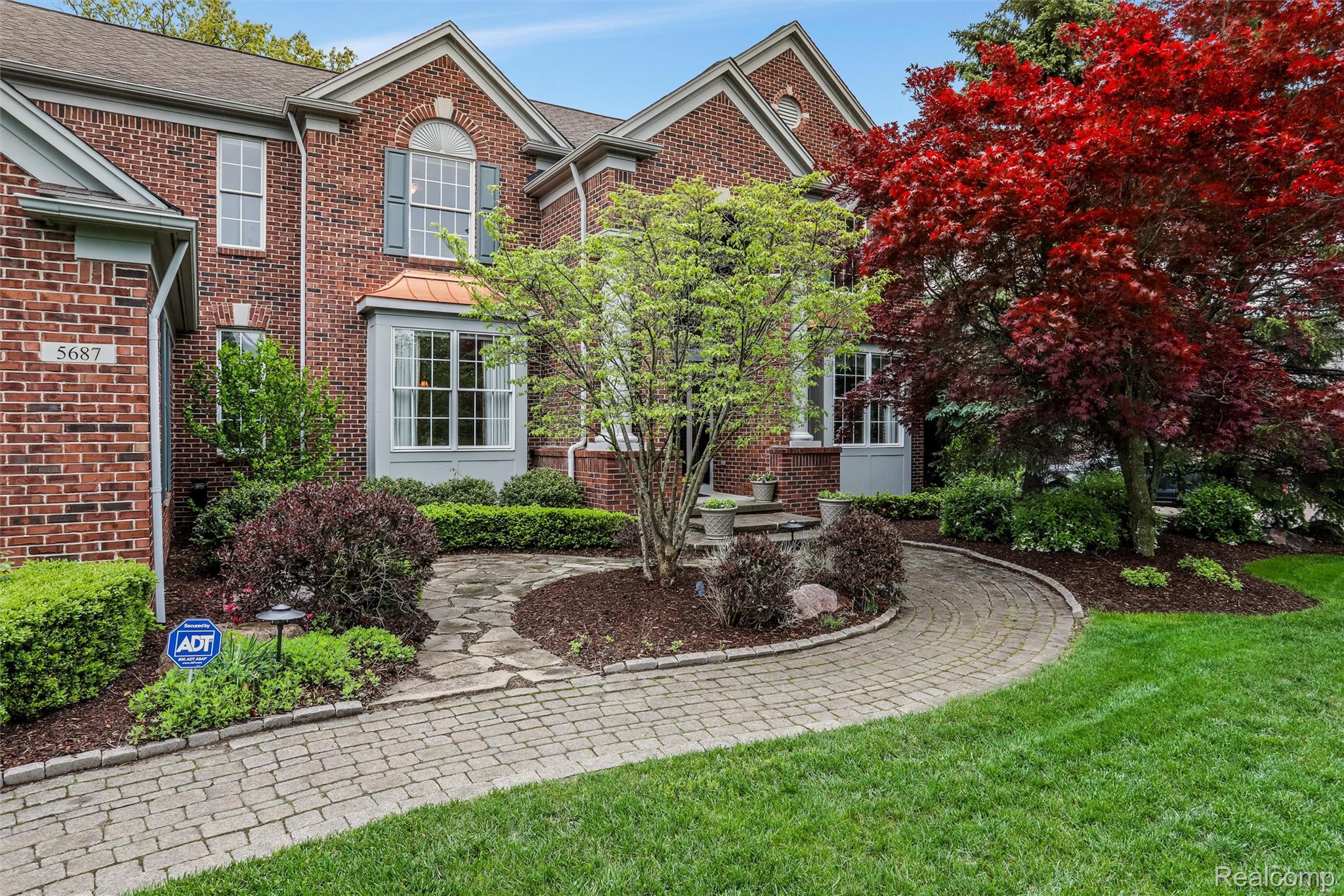 5687 Stonehaven Blvd