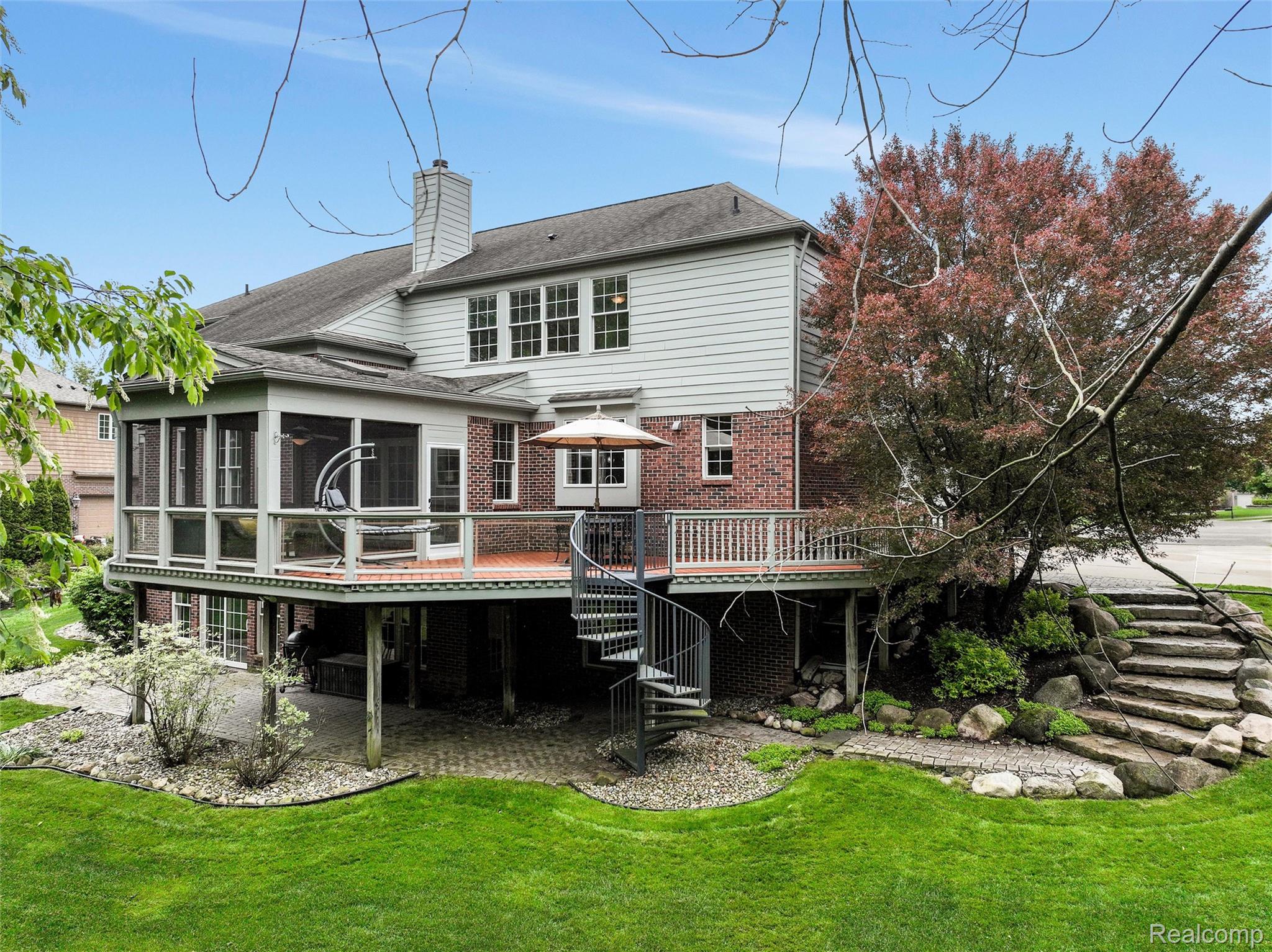 5687 Stonehaven Blvd