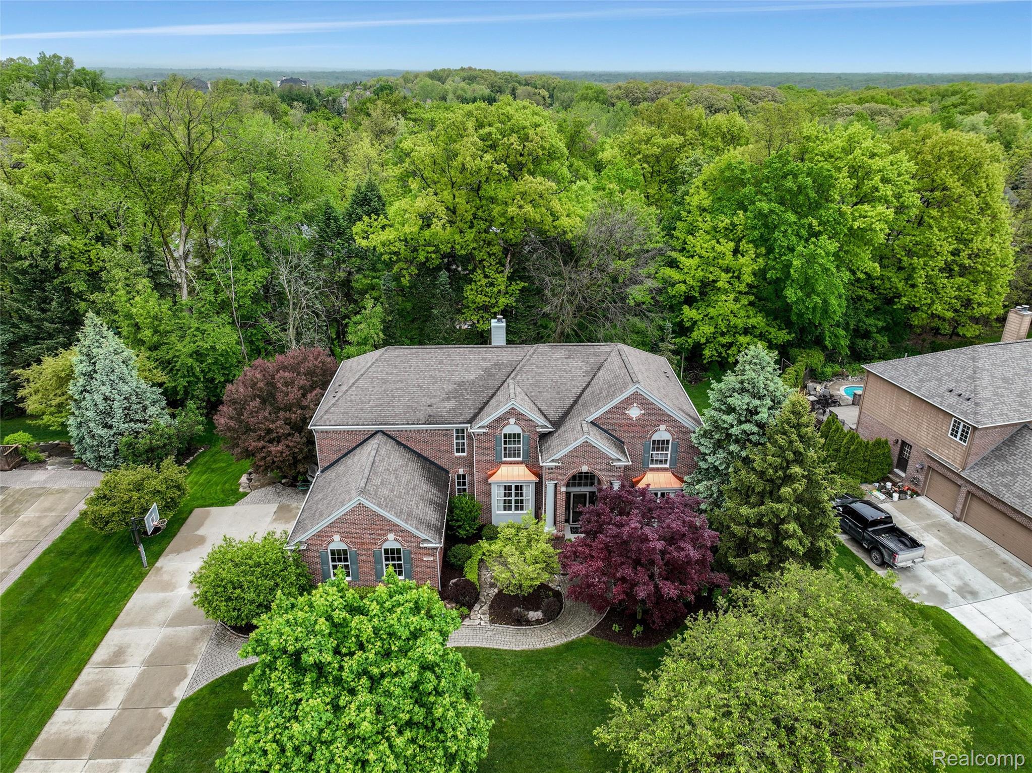 5687 Stonehaven Blvd