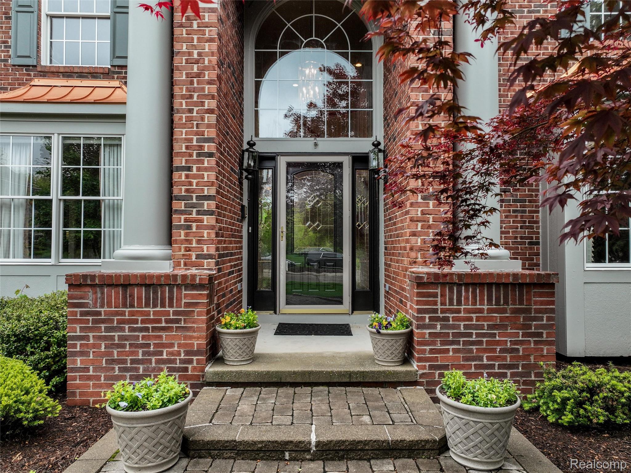 5687 Stonehaven Blvd