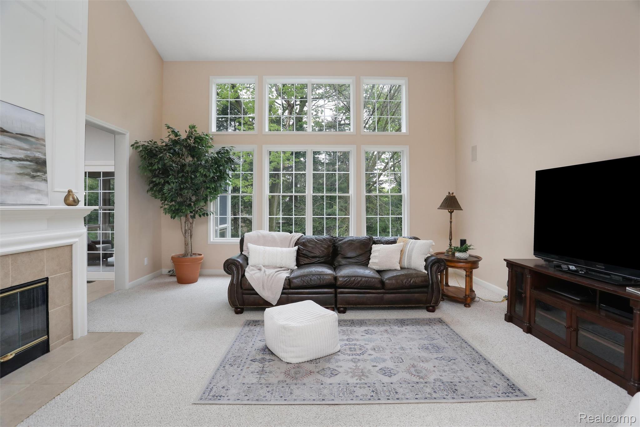 5687 Stonehaven Blvd