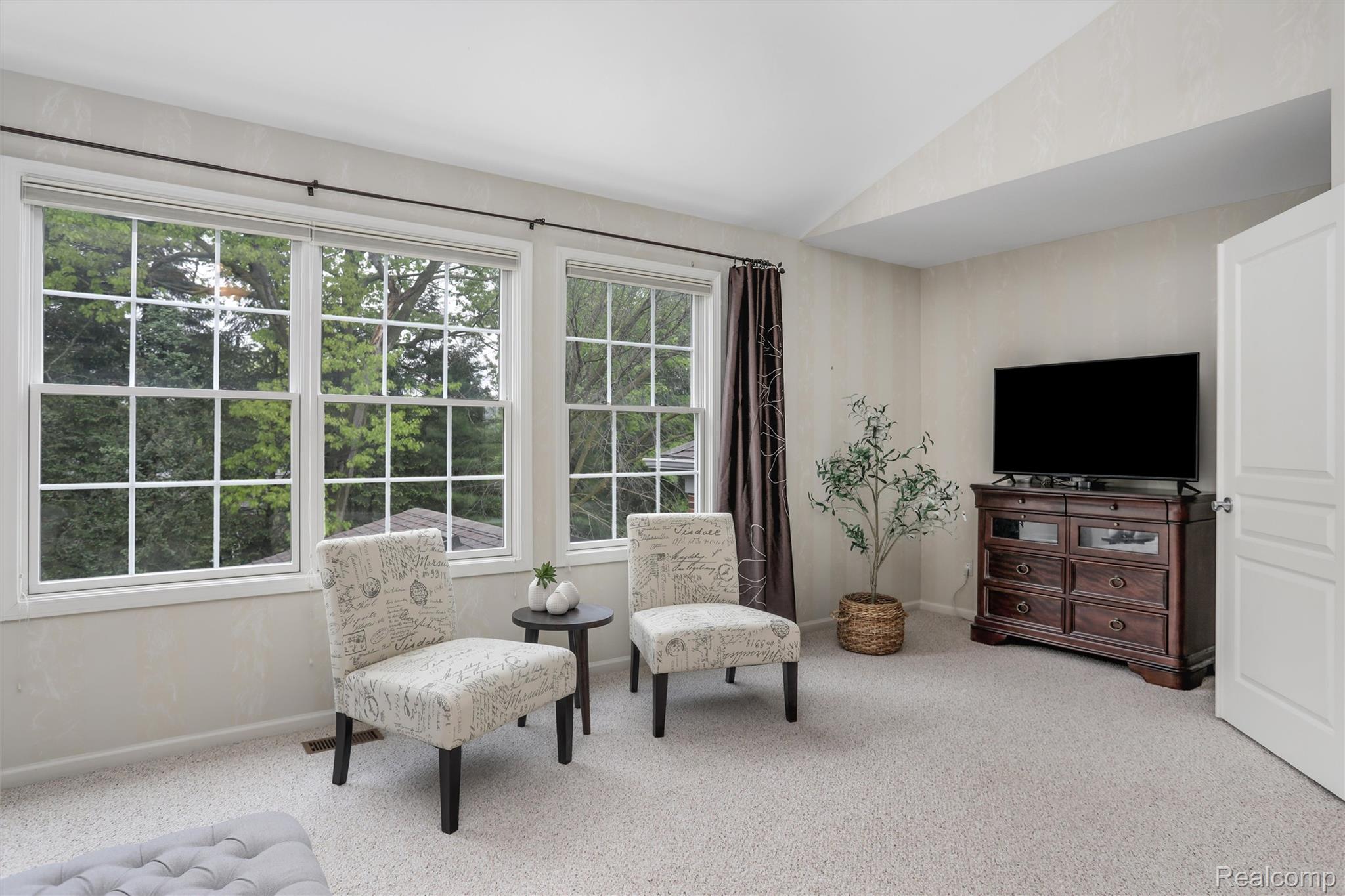 5687 Stonehaven Blvd