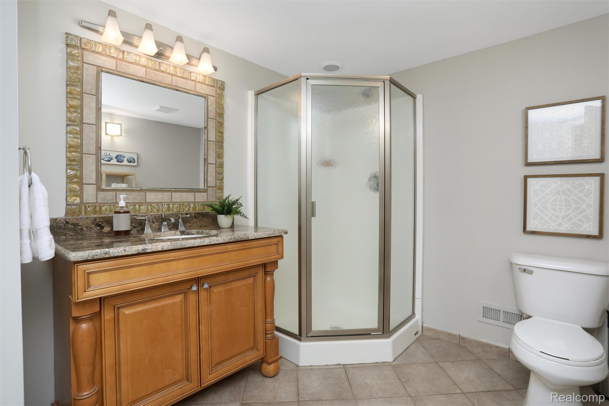 5687 Stonehaven Blvd