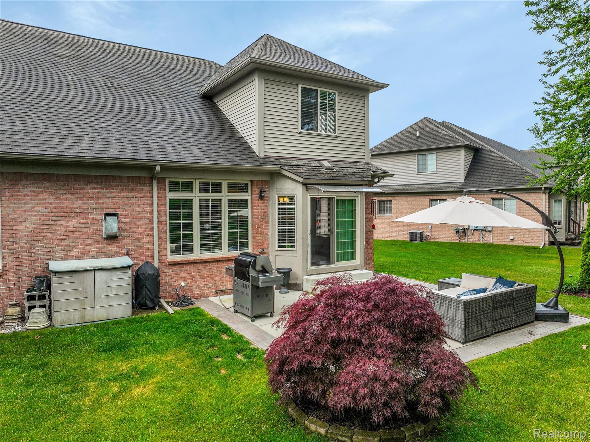 2807 Kentwood Drive