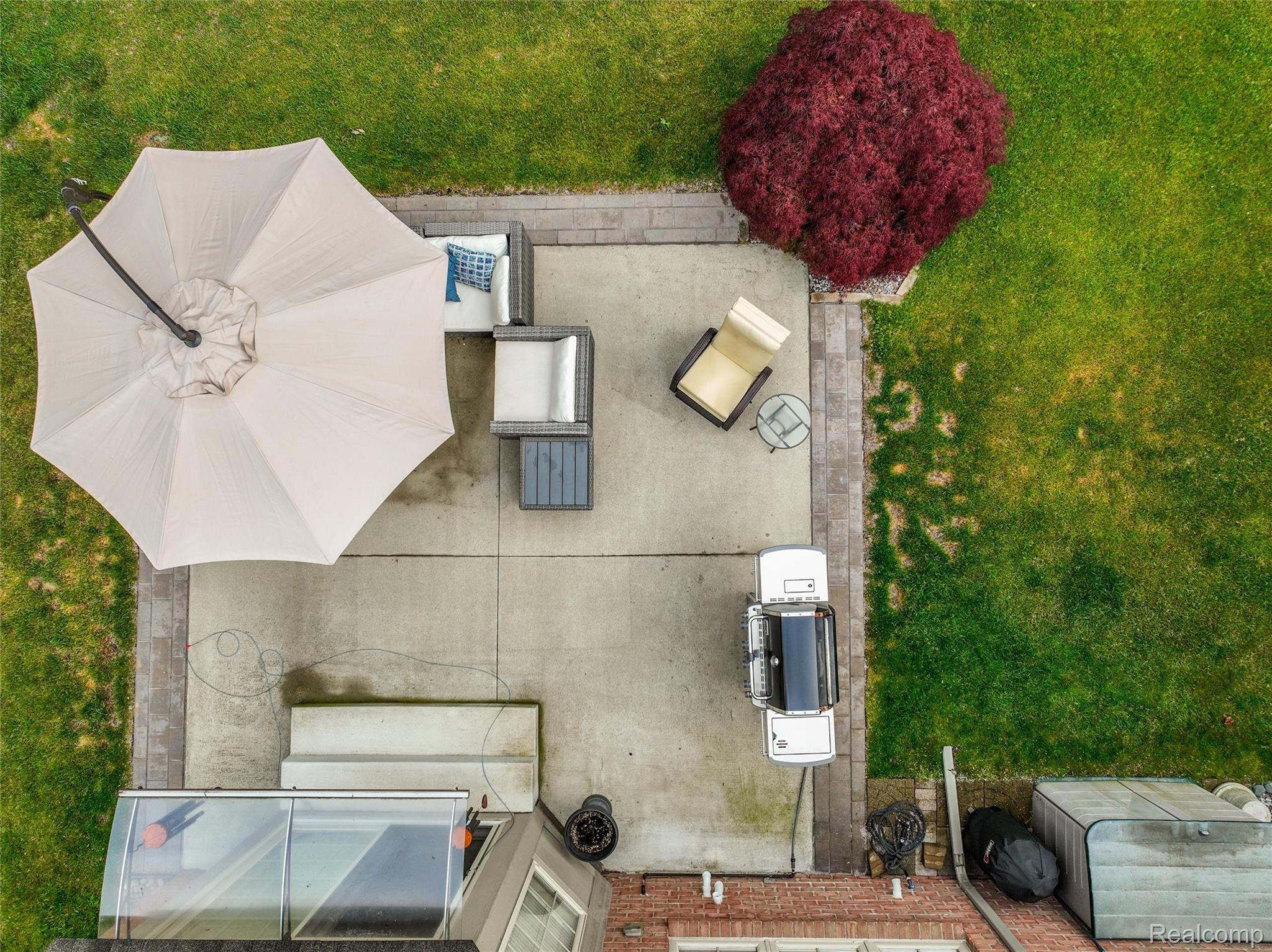 2807 Kentwood Drive