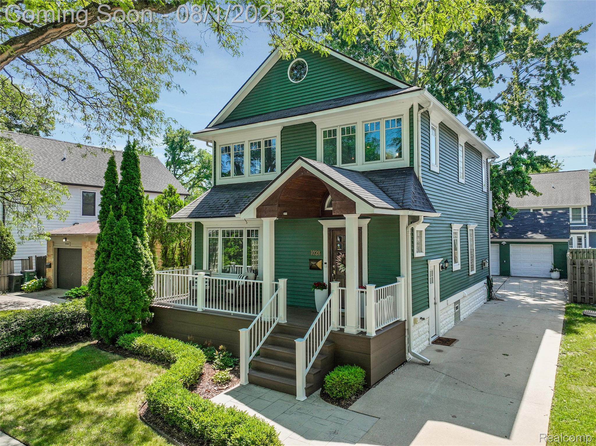 1028 Chapin Avenue