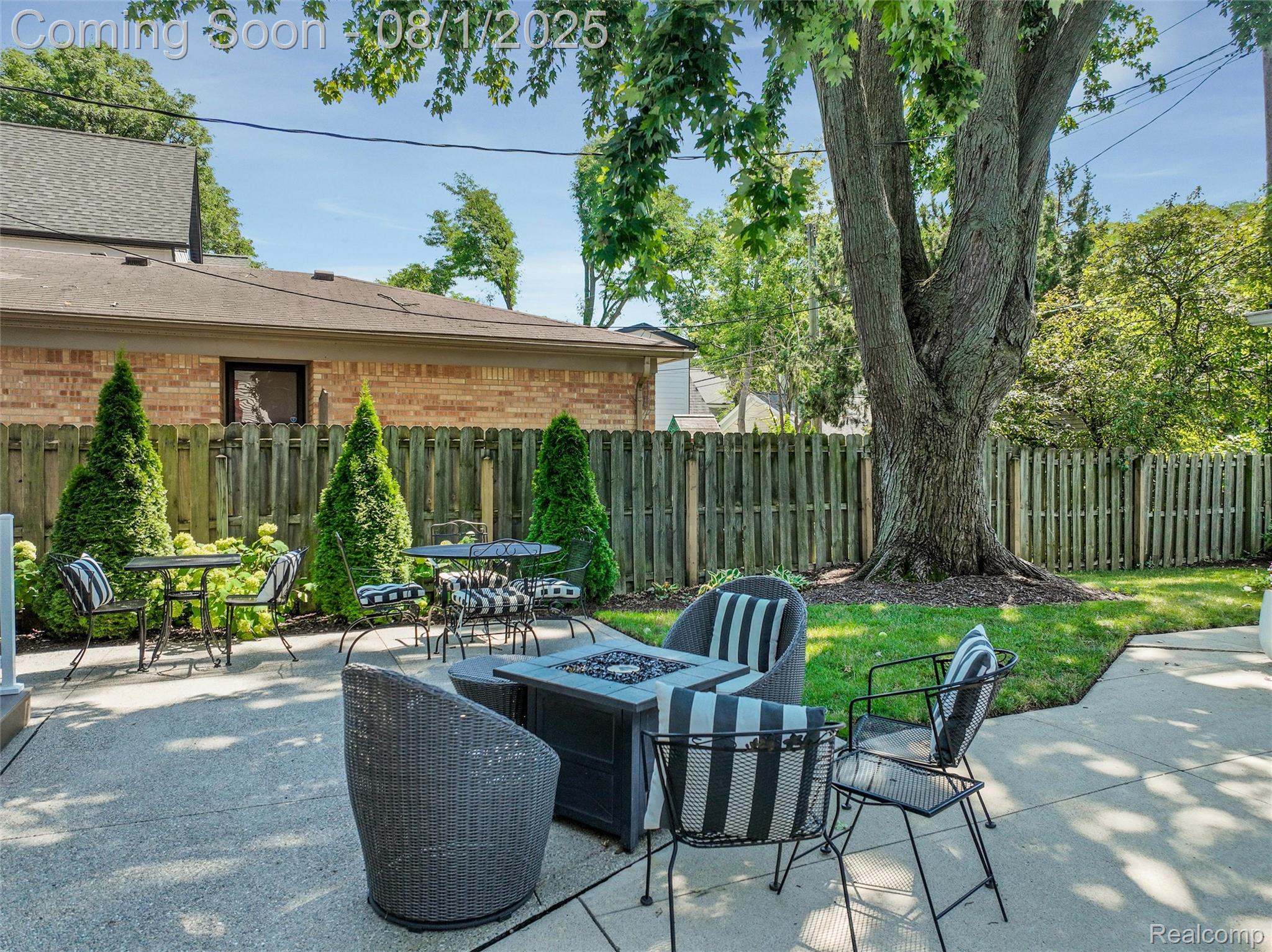 1028 Chapin Avenue
