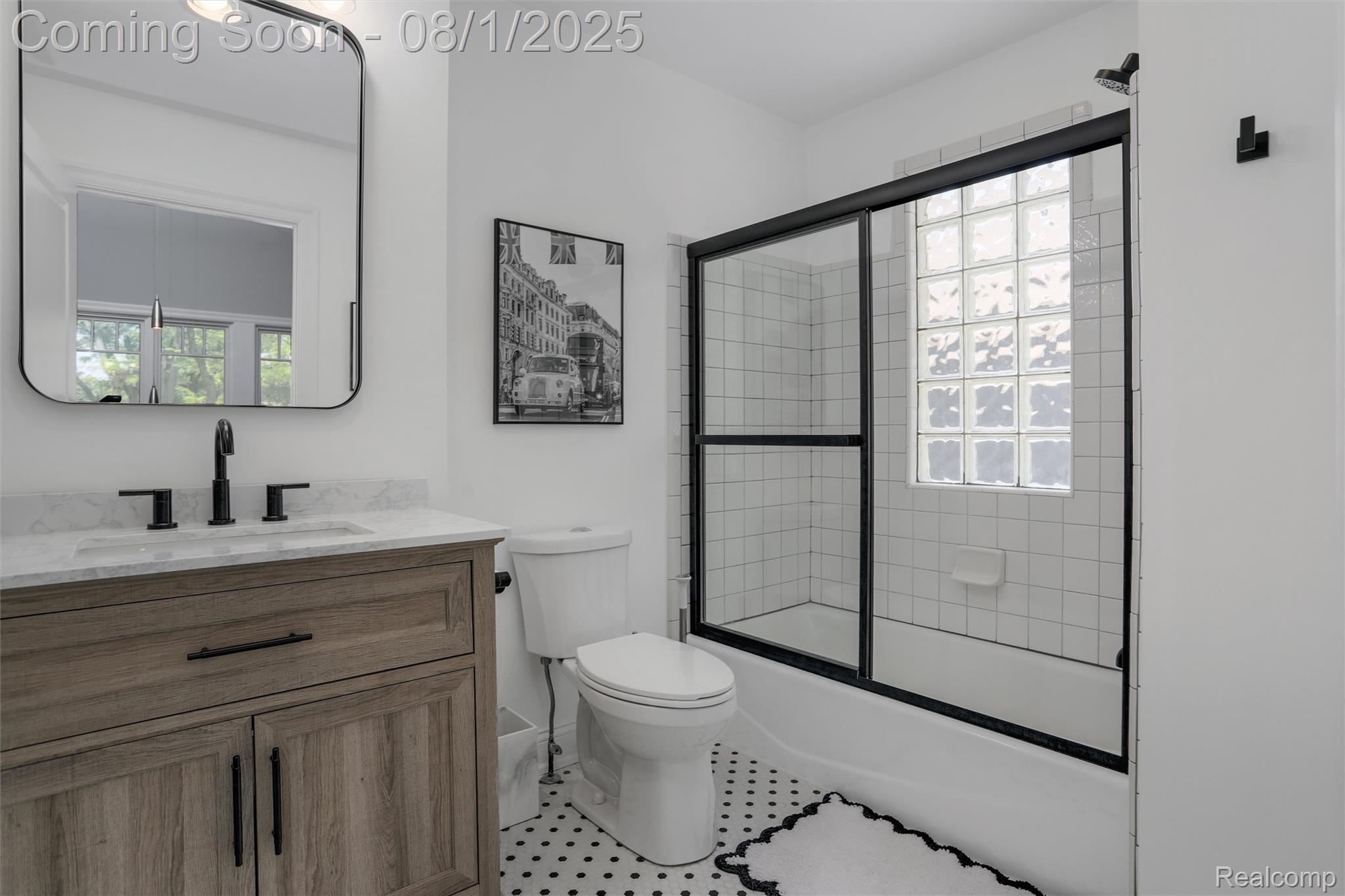 1028 Chapin Avenue