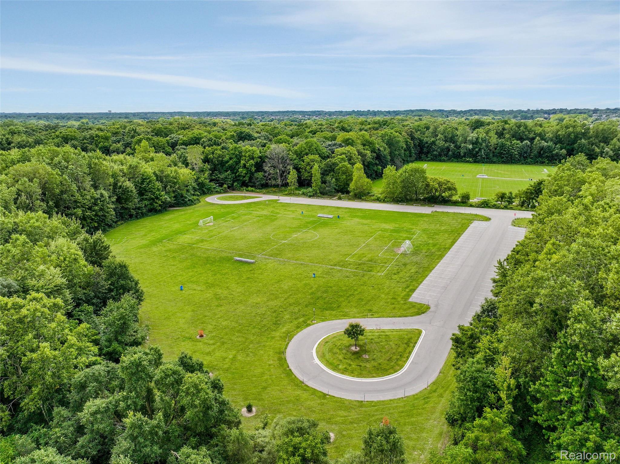 2082 Avon Lake Lane