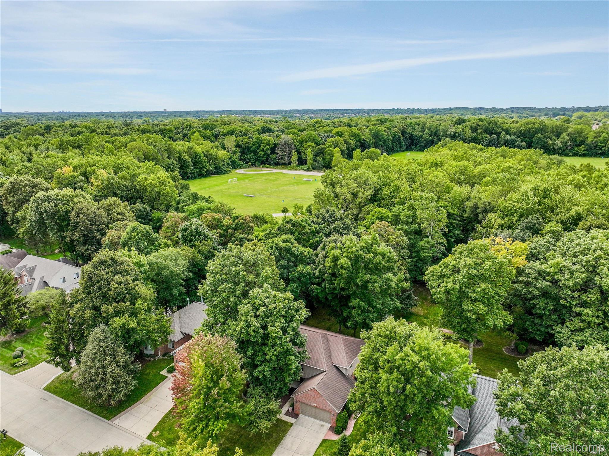 2082 Avon Lake Lane