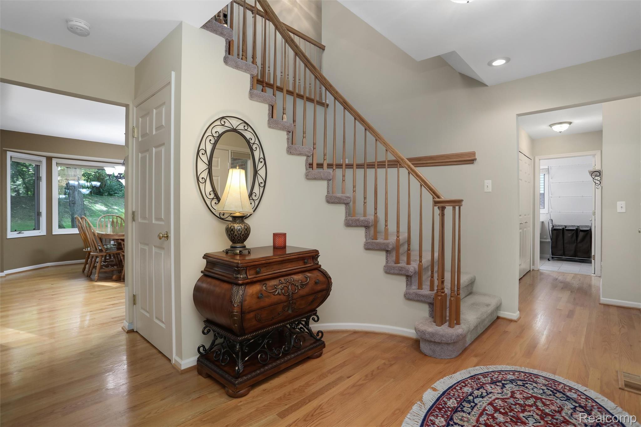 2082 Avon Lake Lane