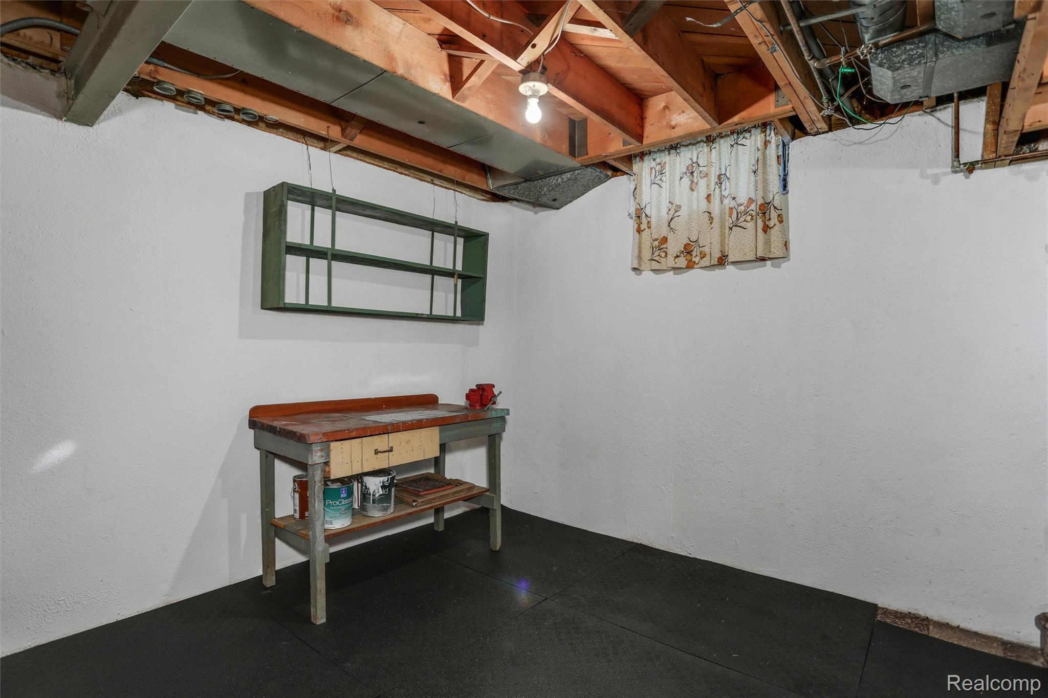 27300 Santa Ana Drive