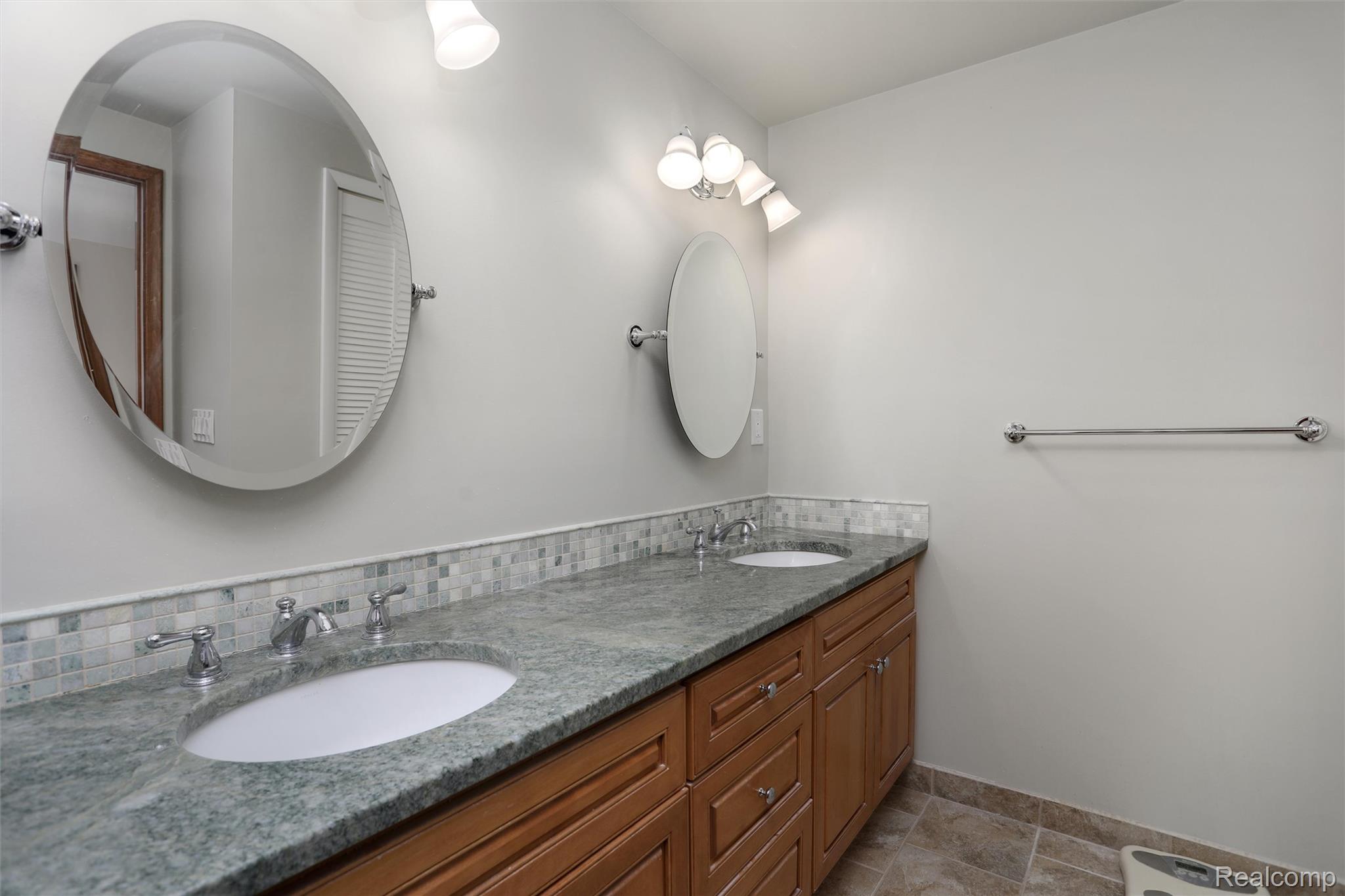 5212 Nocturne Lane