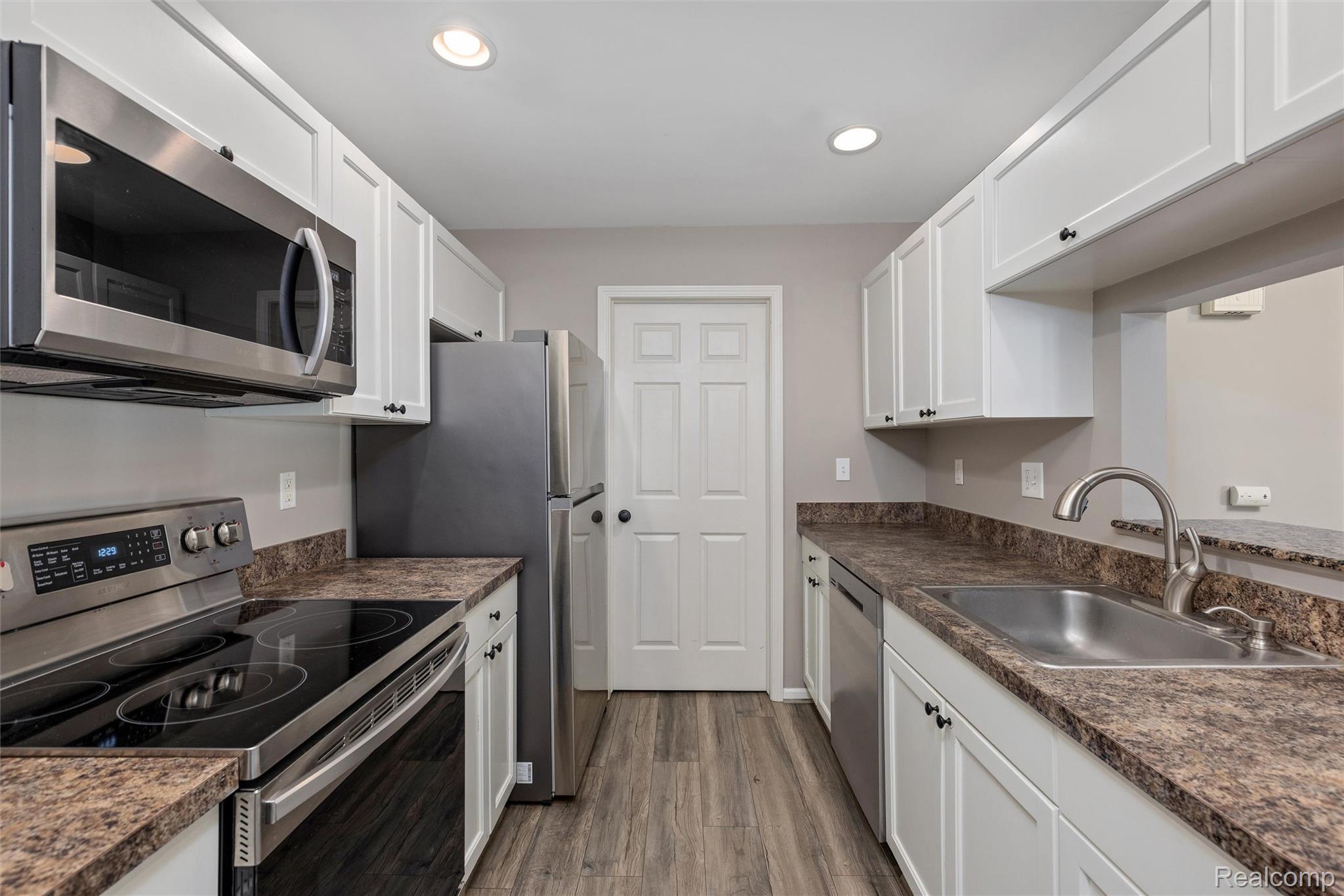 3582 Tremonte Circle S