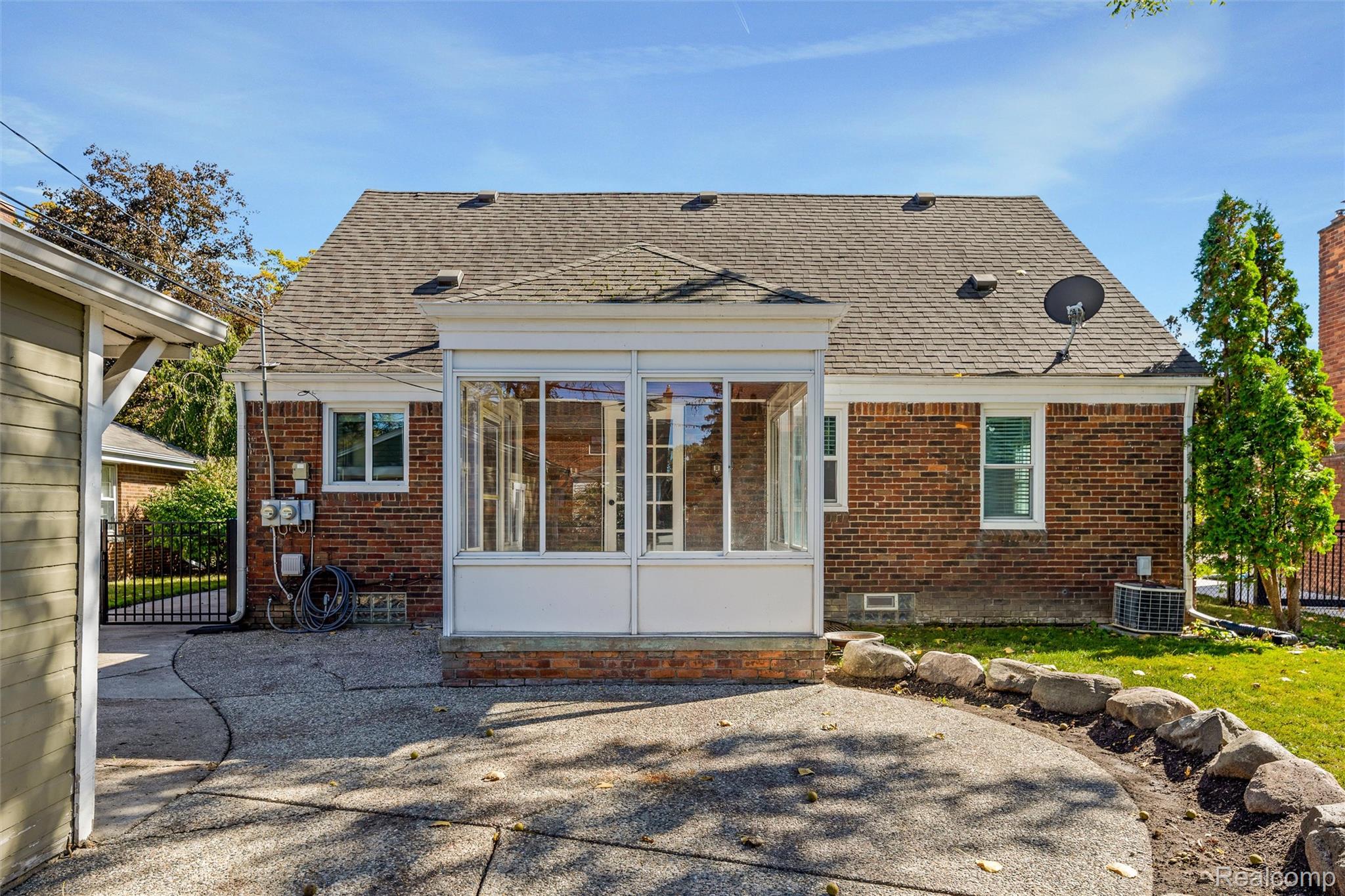 4214 S Verona Circle