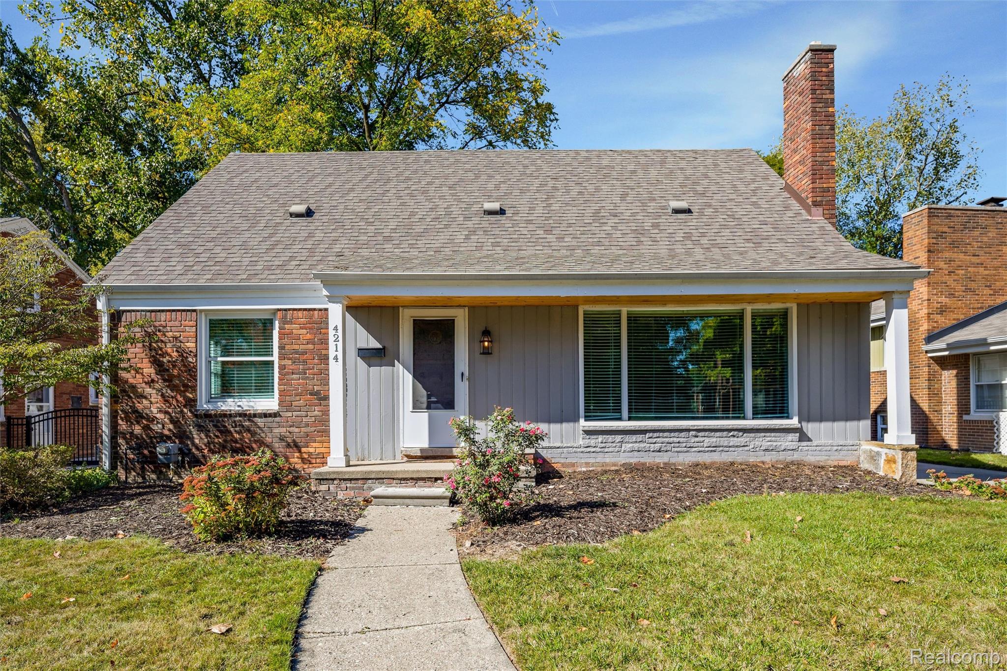 4214 S Verona Circle
