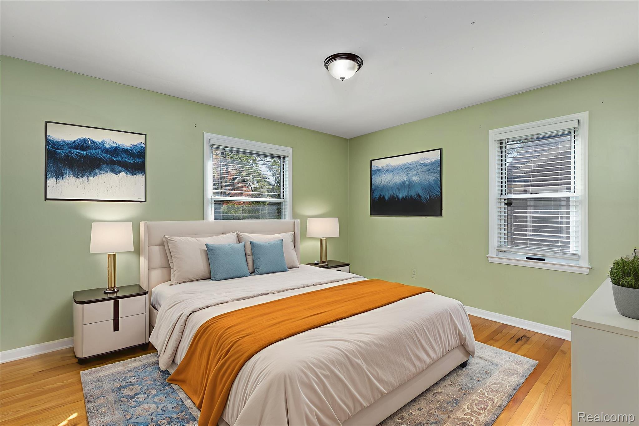 4214 S Verona Circle