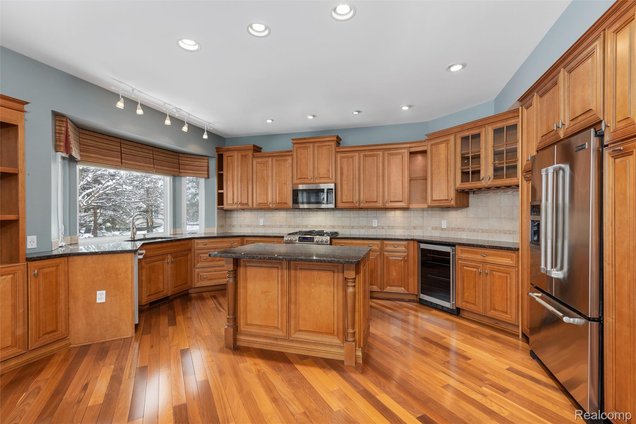 3709 Crestwood Drive