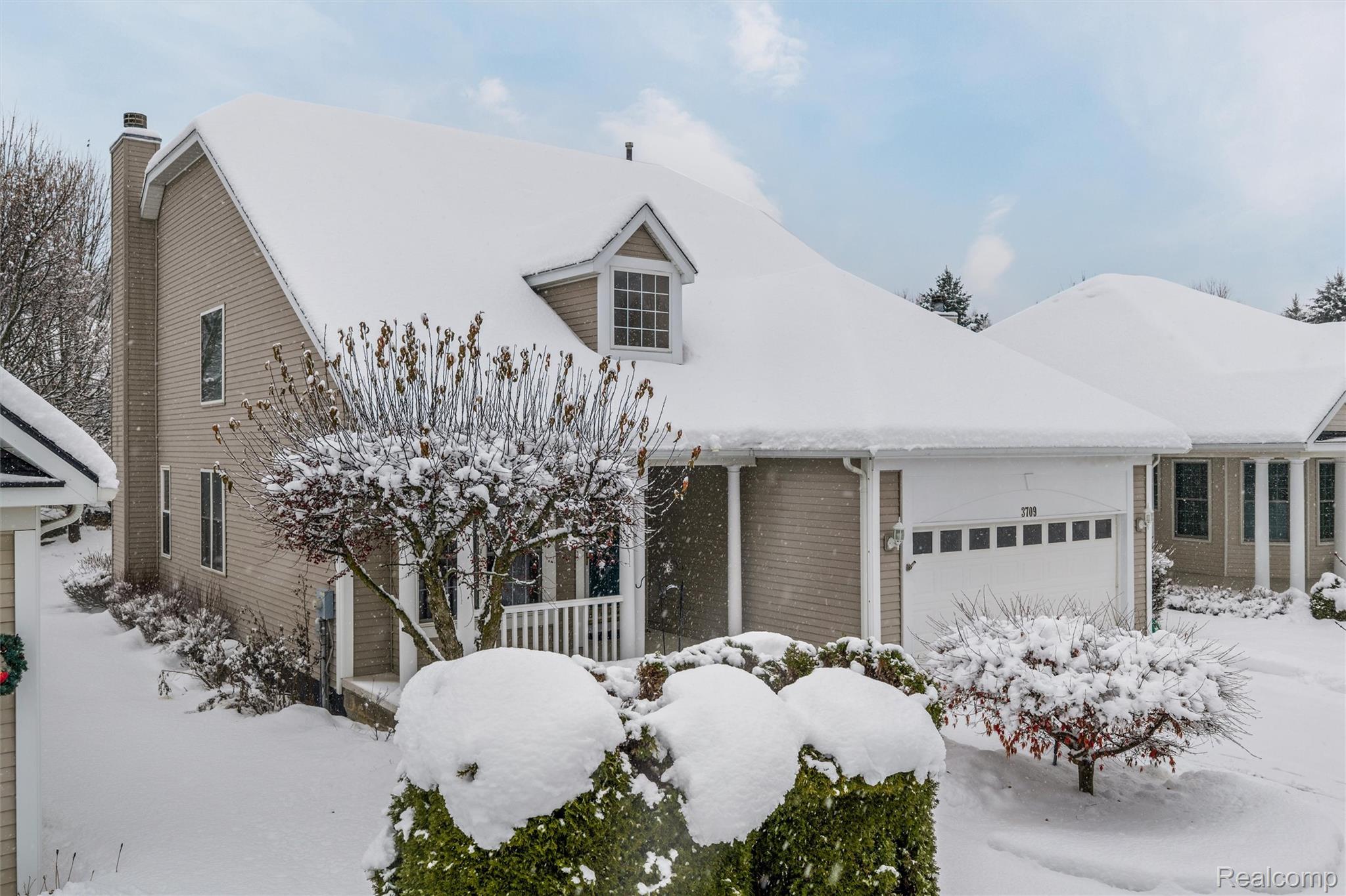 3709 Crestwood Drive