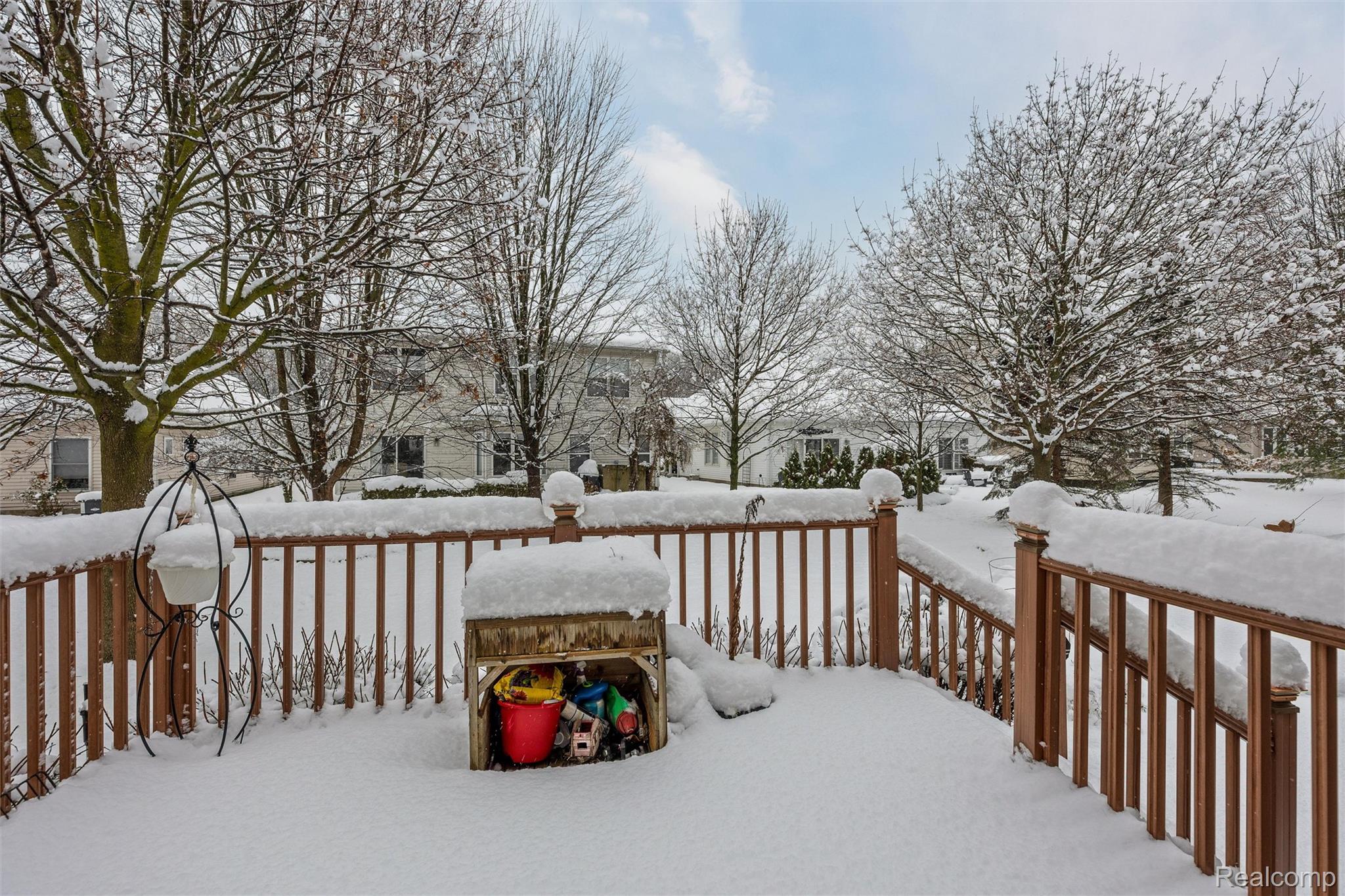 3709 Crestwood Drive