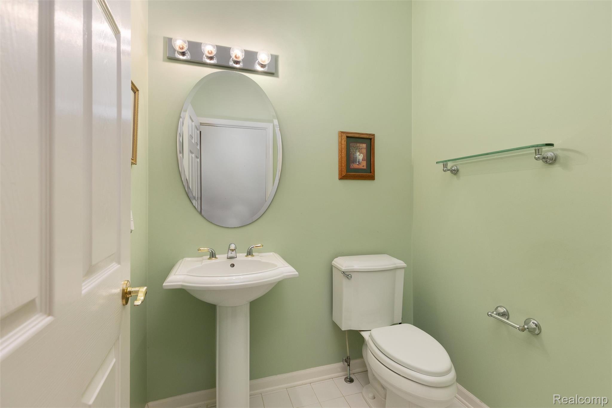 3709 Crestwood Drive