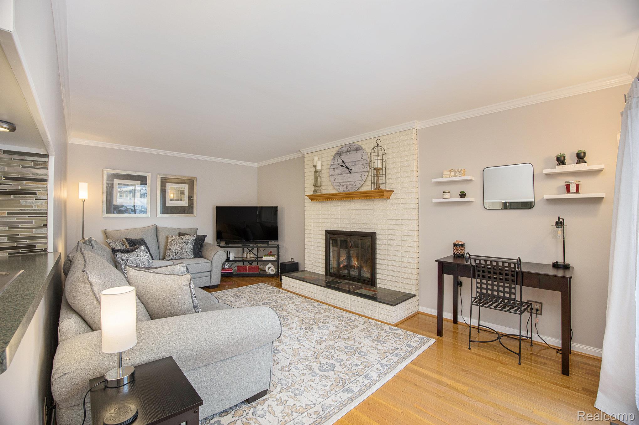 4151 Cambridge Crescent Drive