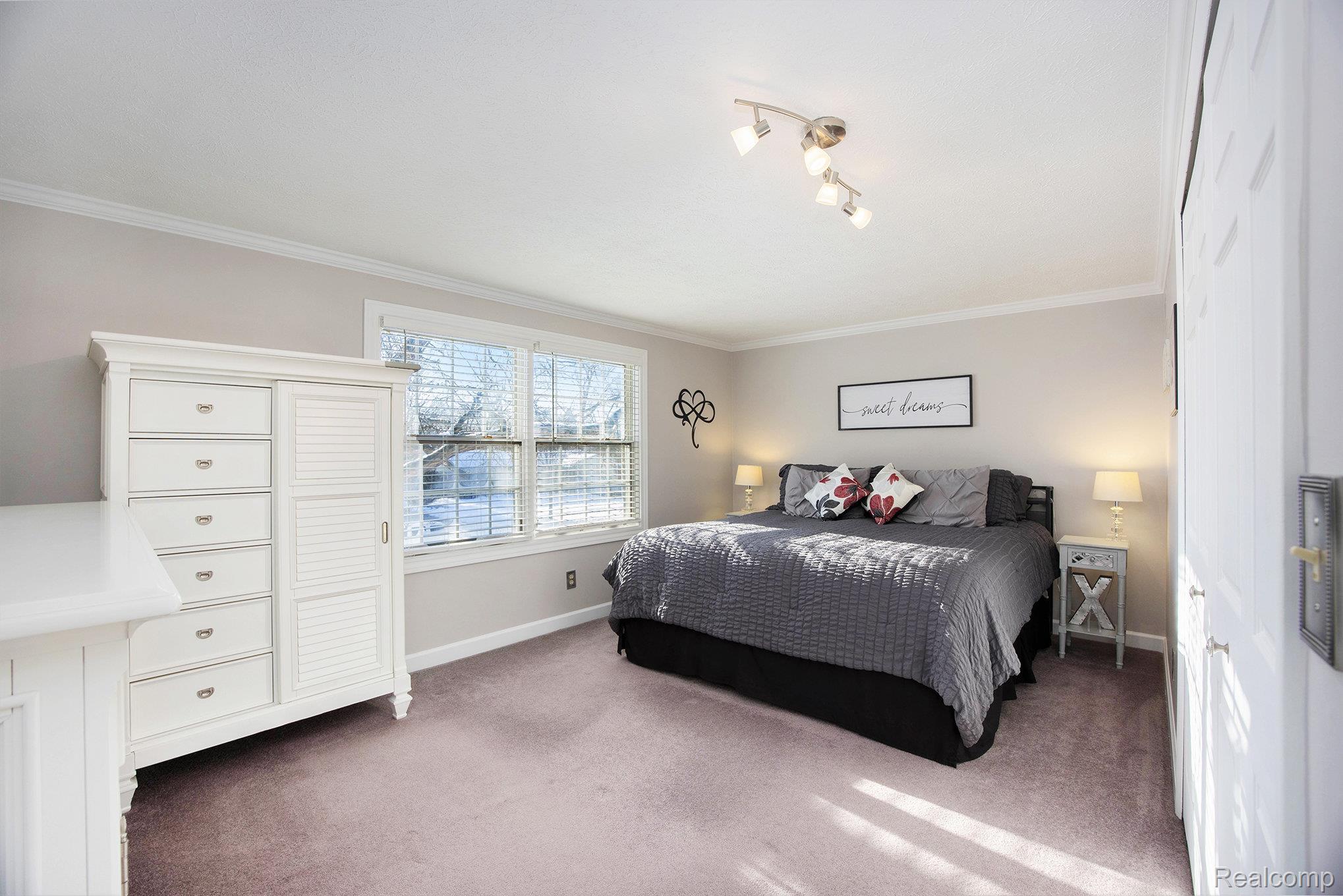 4151 Cambridge Crescent Drive