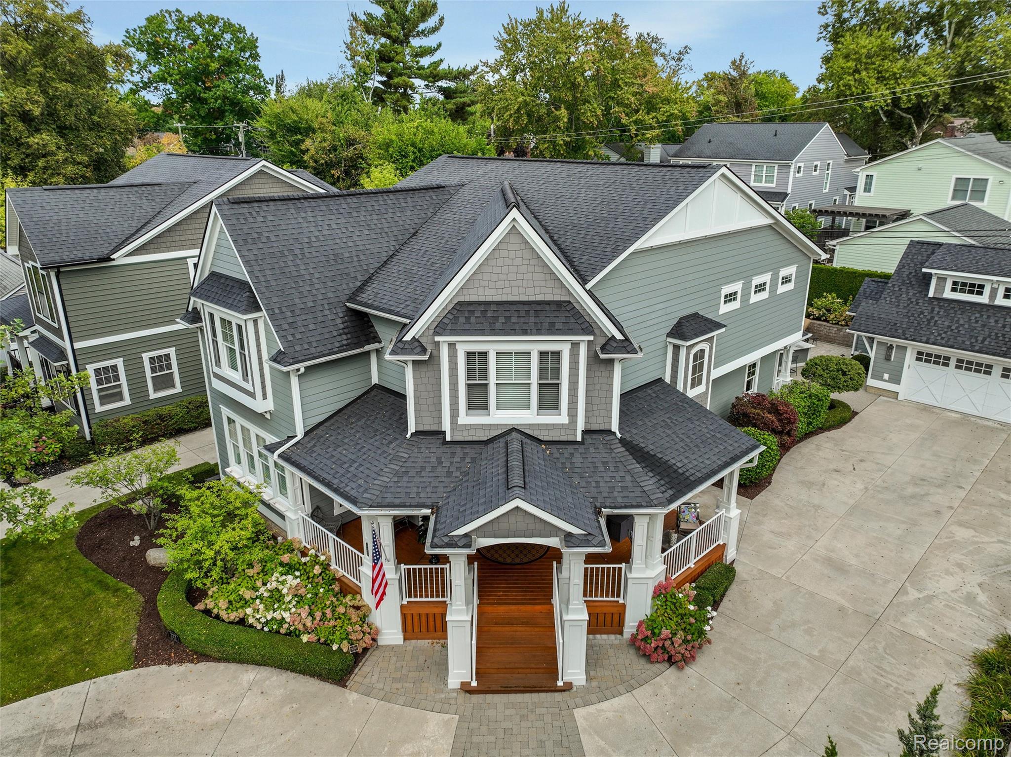 323 Terry Avenue