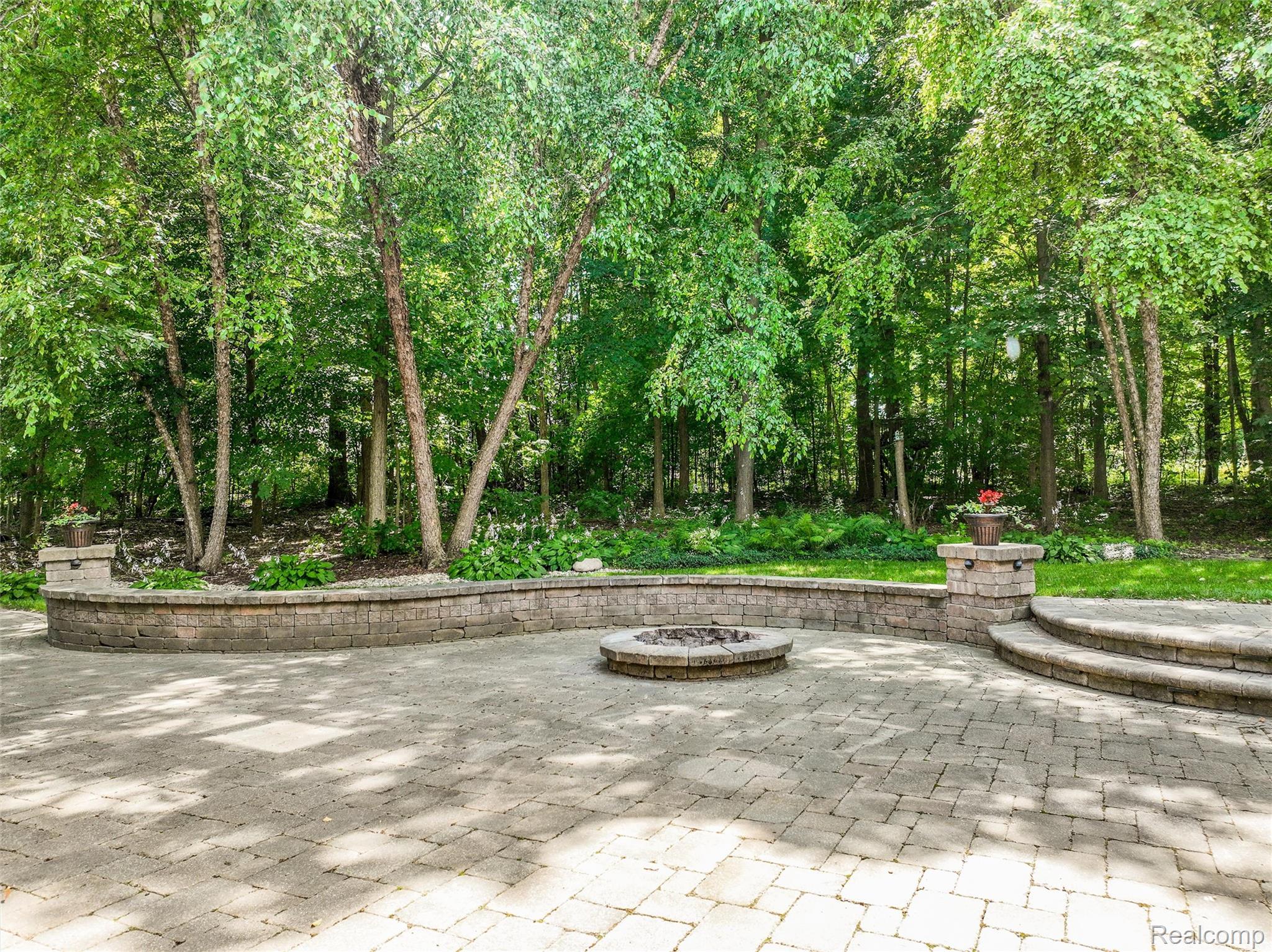 55975 Sequoia Court
