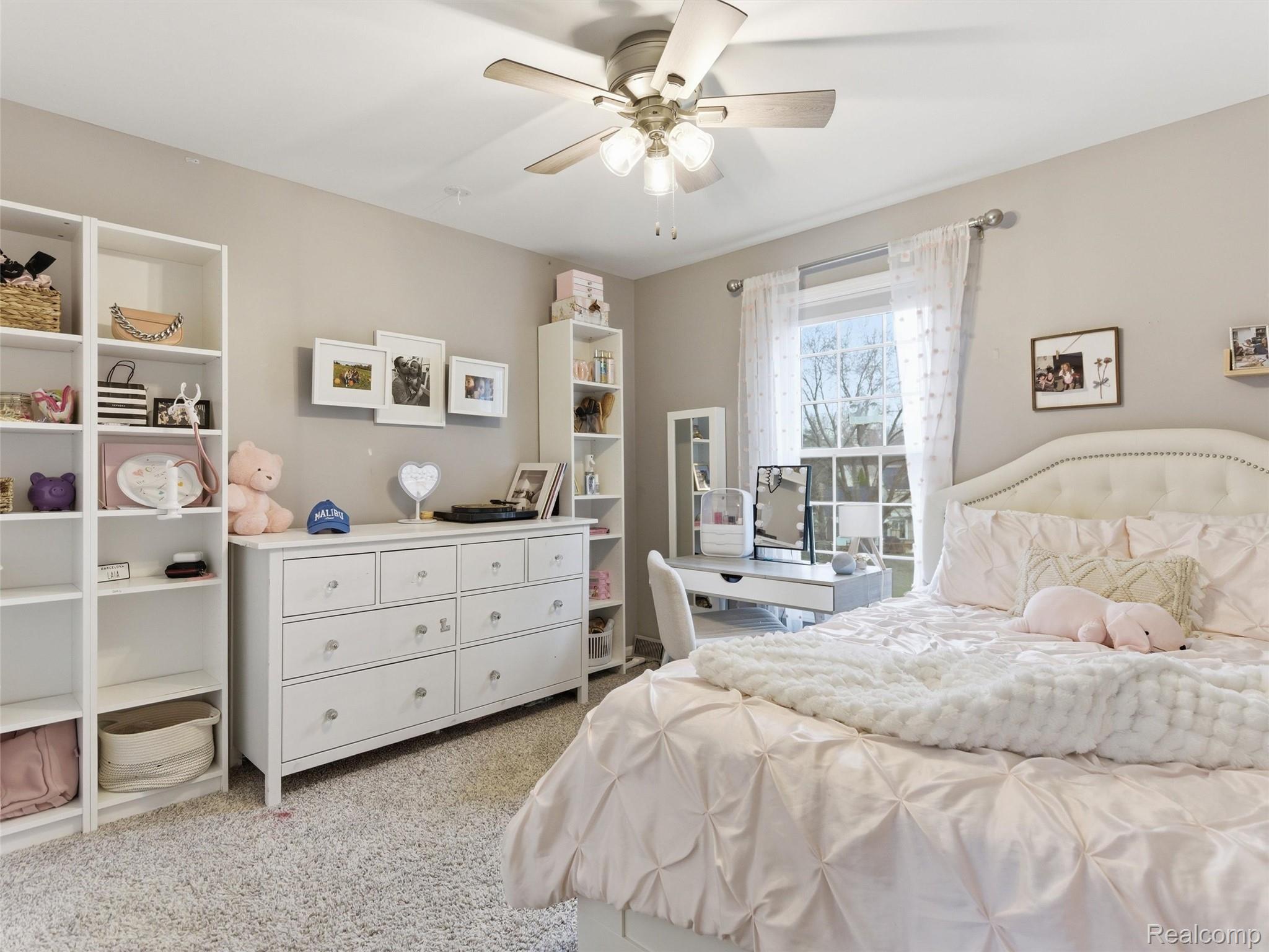 2000 Stonington Court