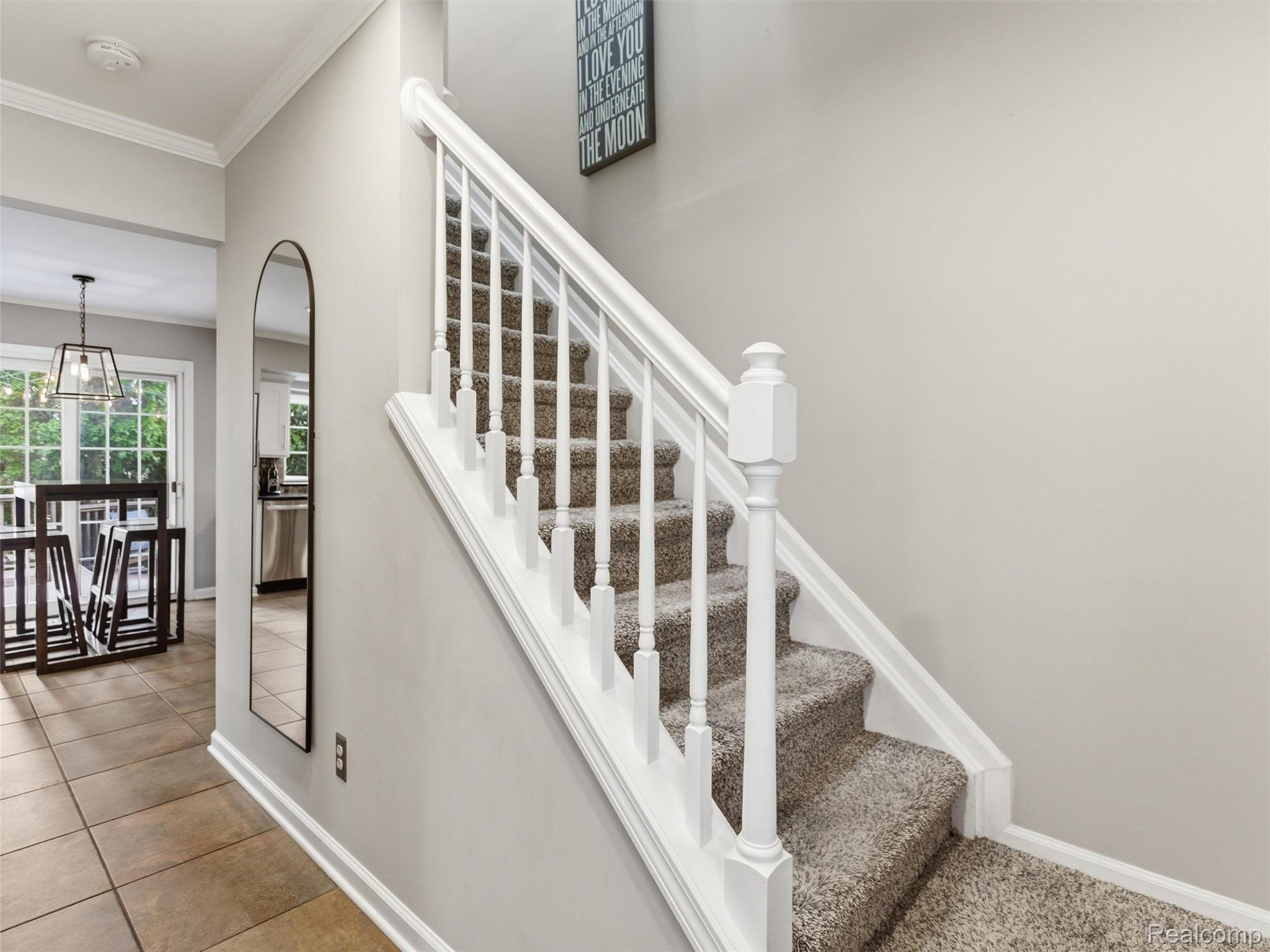 2000 Stonington Court