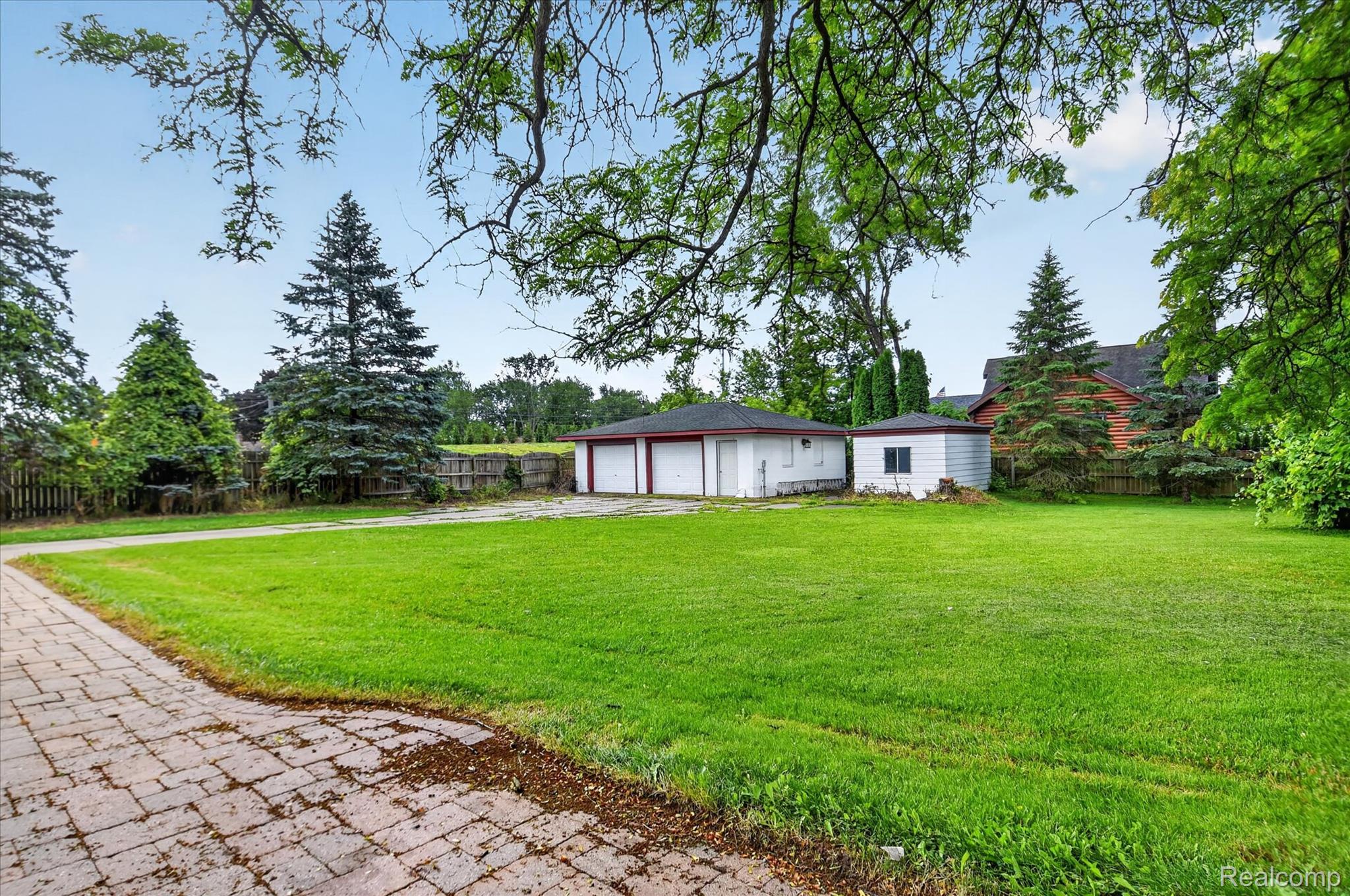 962 Sylvanwood Drive