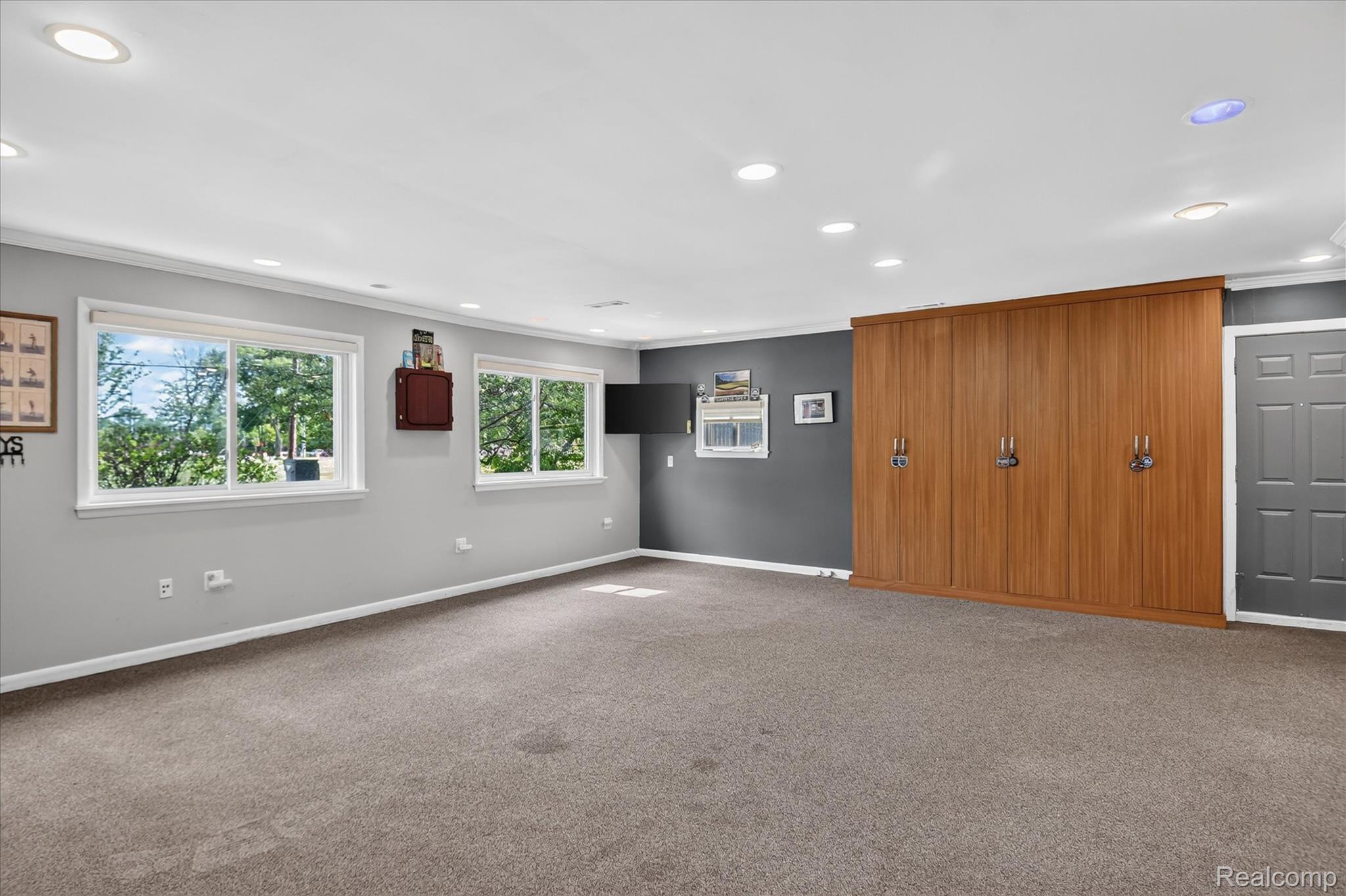 962 Sylvanwood Drive