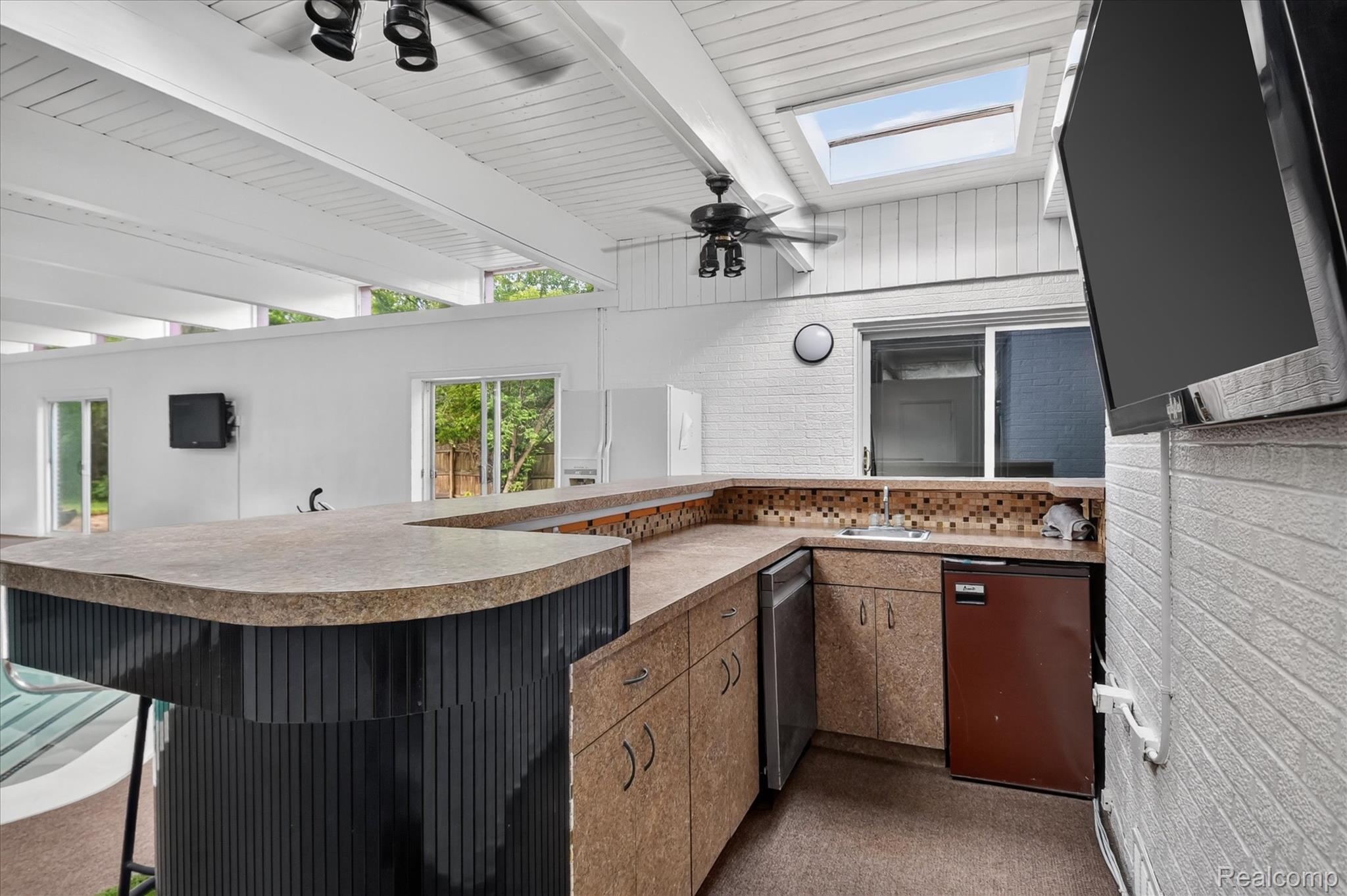 962 Sylvanwood Drive