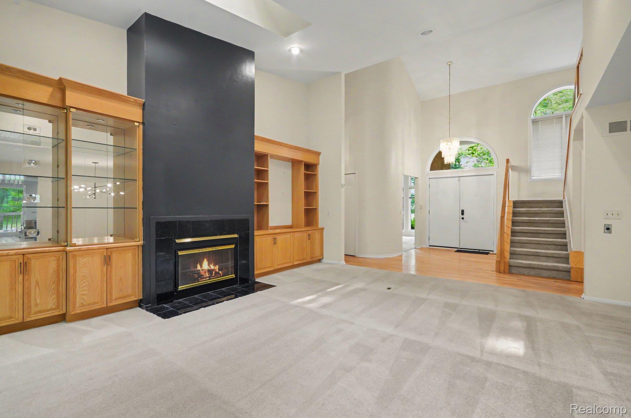 6329 Mission Drive