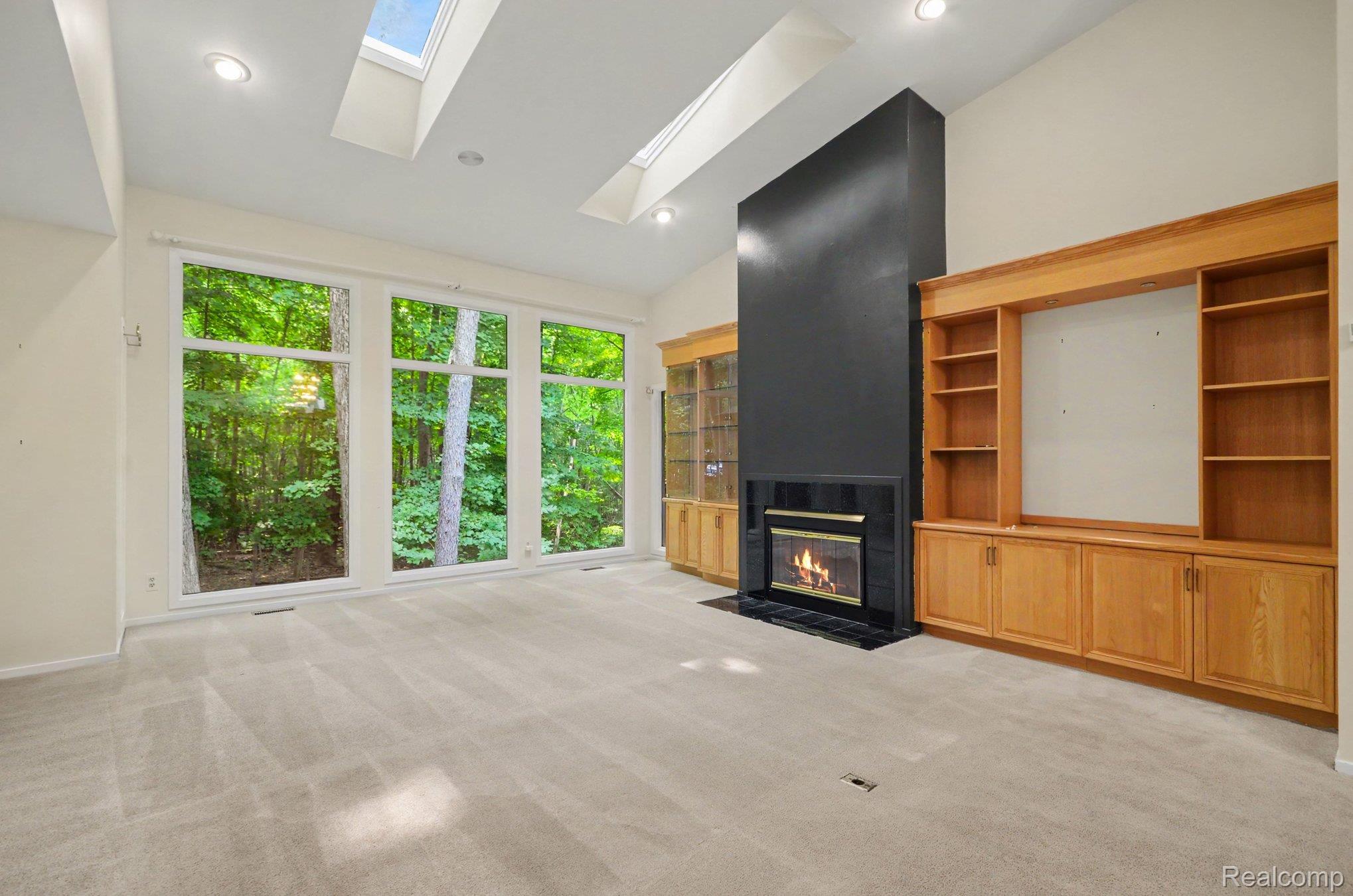 6329 Mission Drive