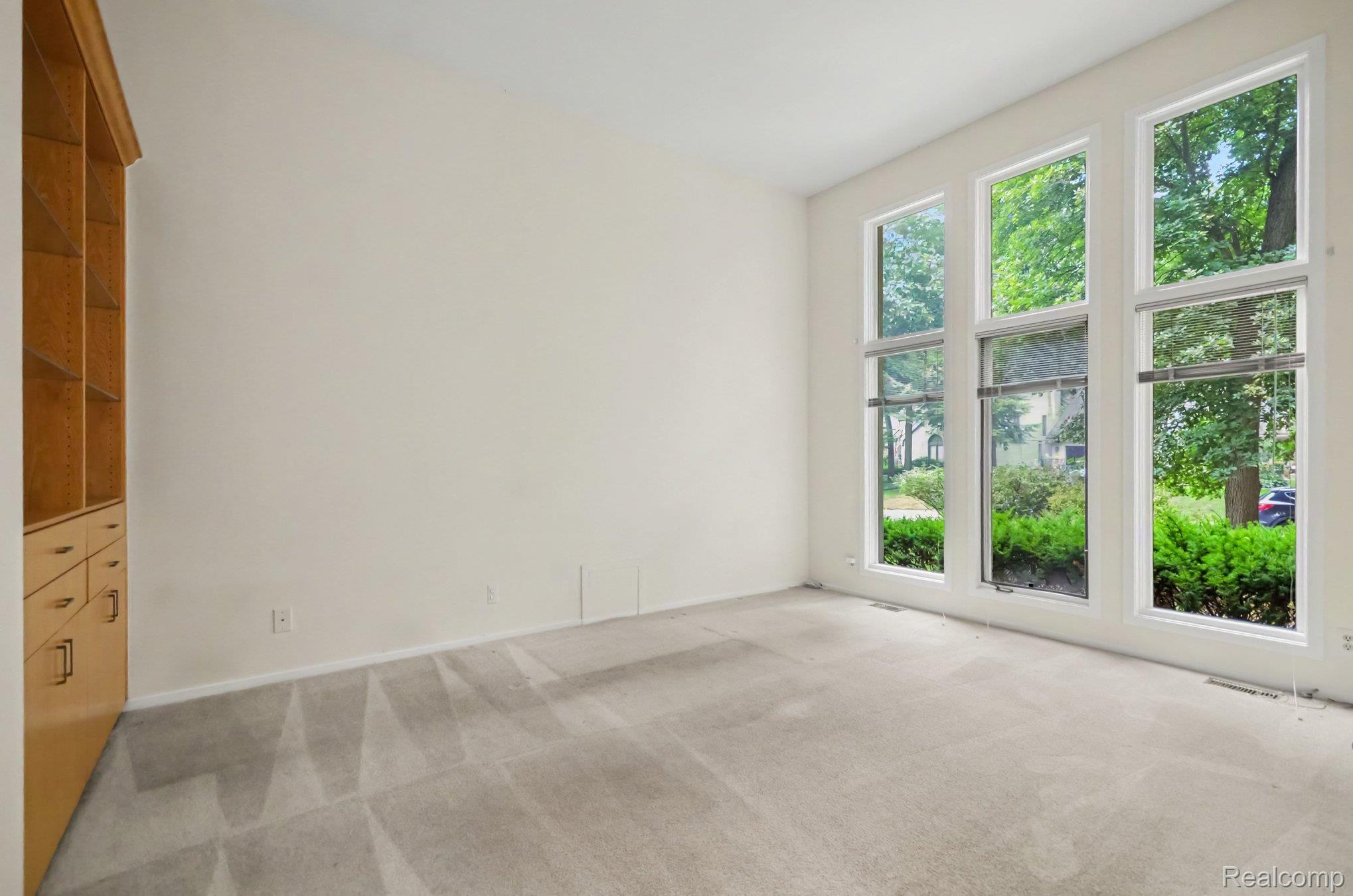 6329 Mission Drive