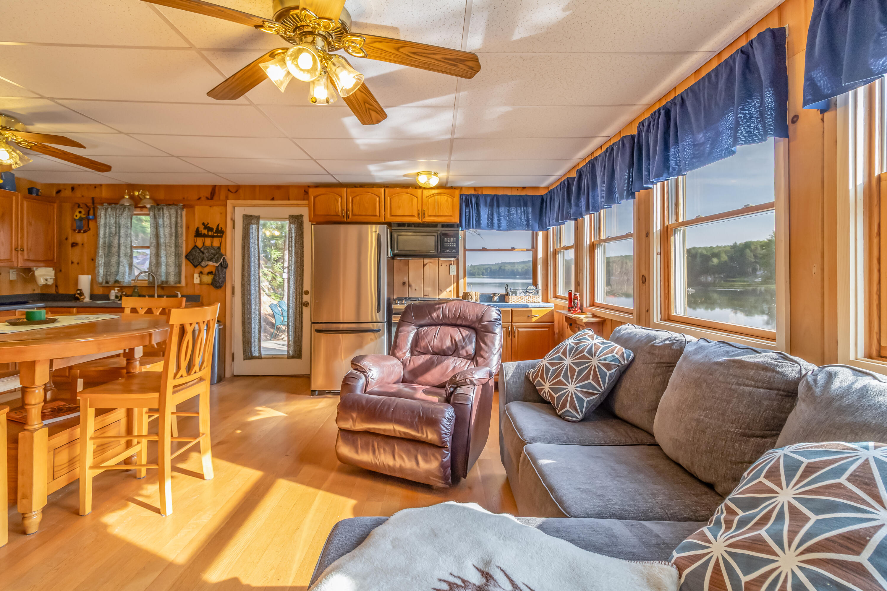 12 Paradise Cove