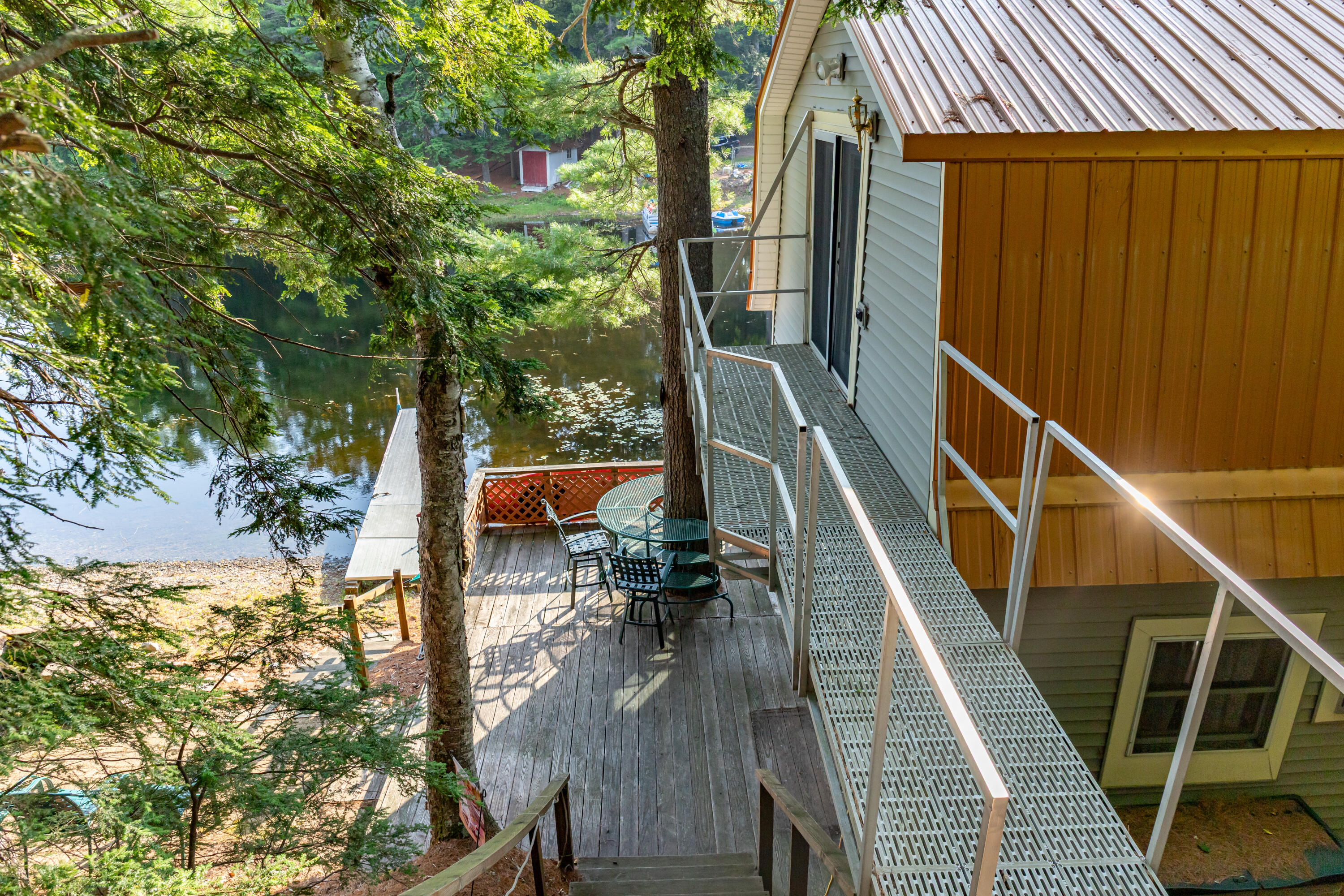 12 Paradise Cove
