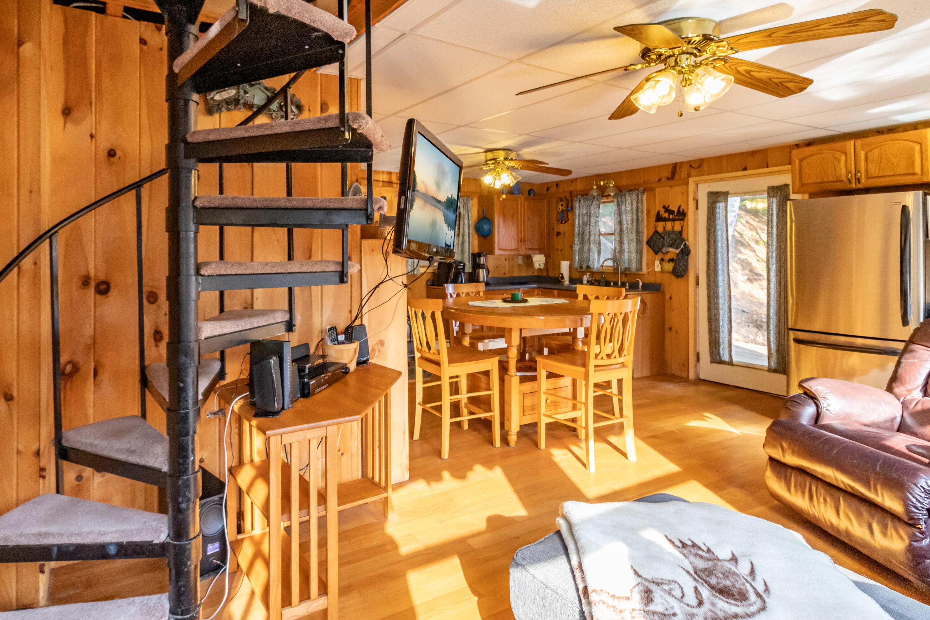 12 Paradise Cove