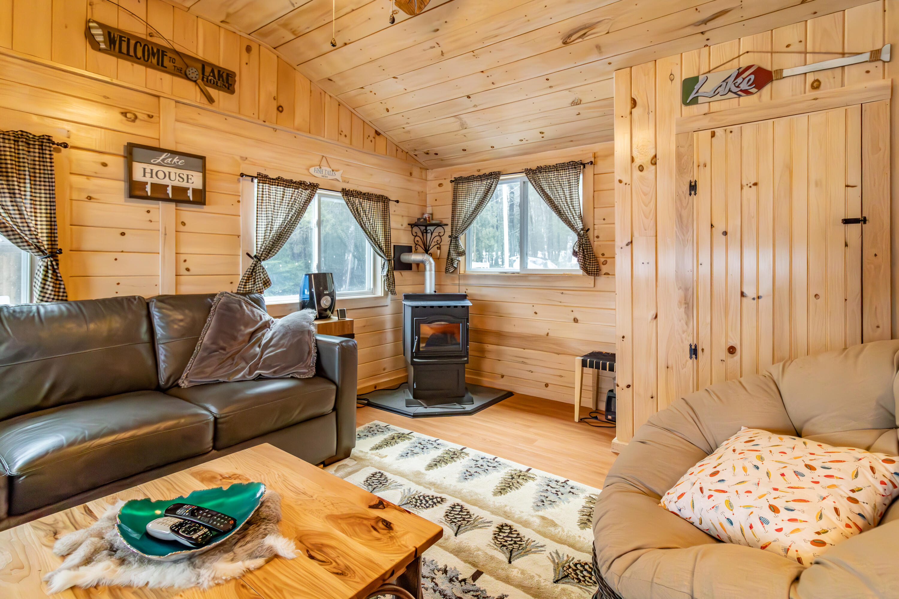 380 Cedar Lake Road, T3 R9 NWP